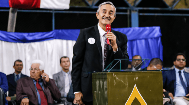 Cantor Ivonaldo Albuquerque (Recife).