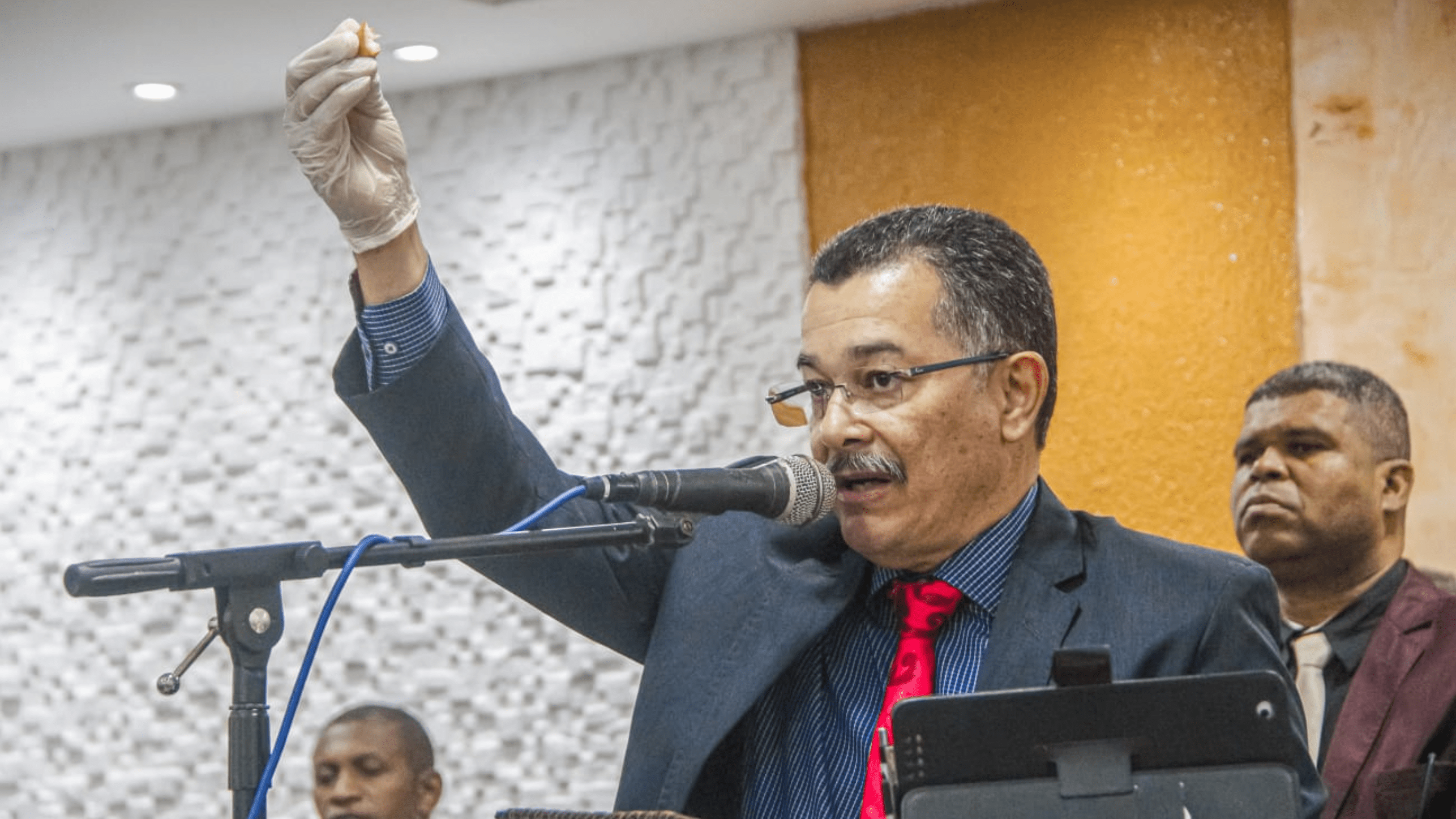 A Santa Ceia do mês de maio foi realizada nesta terça-feira (09).