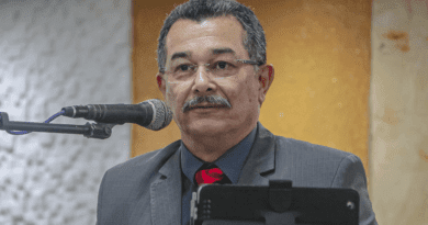 Pastor Cláudio Lemos encoraja a igreja a viver sem ansiedade e preocupação.