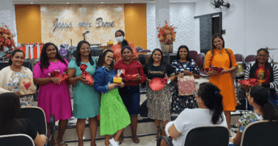 Presentes foram distribuídos para as mães.