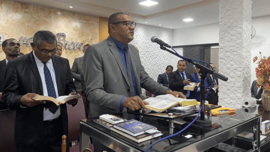 Culto de doutrina: Deus é o guarda fiel do seu povo.