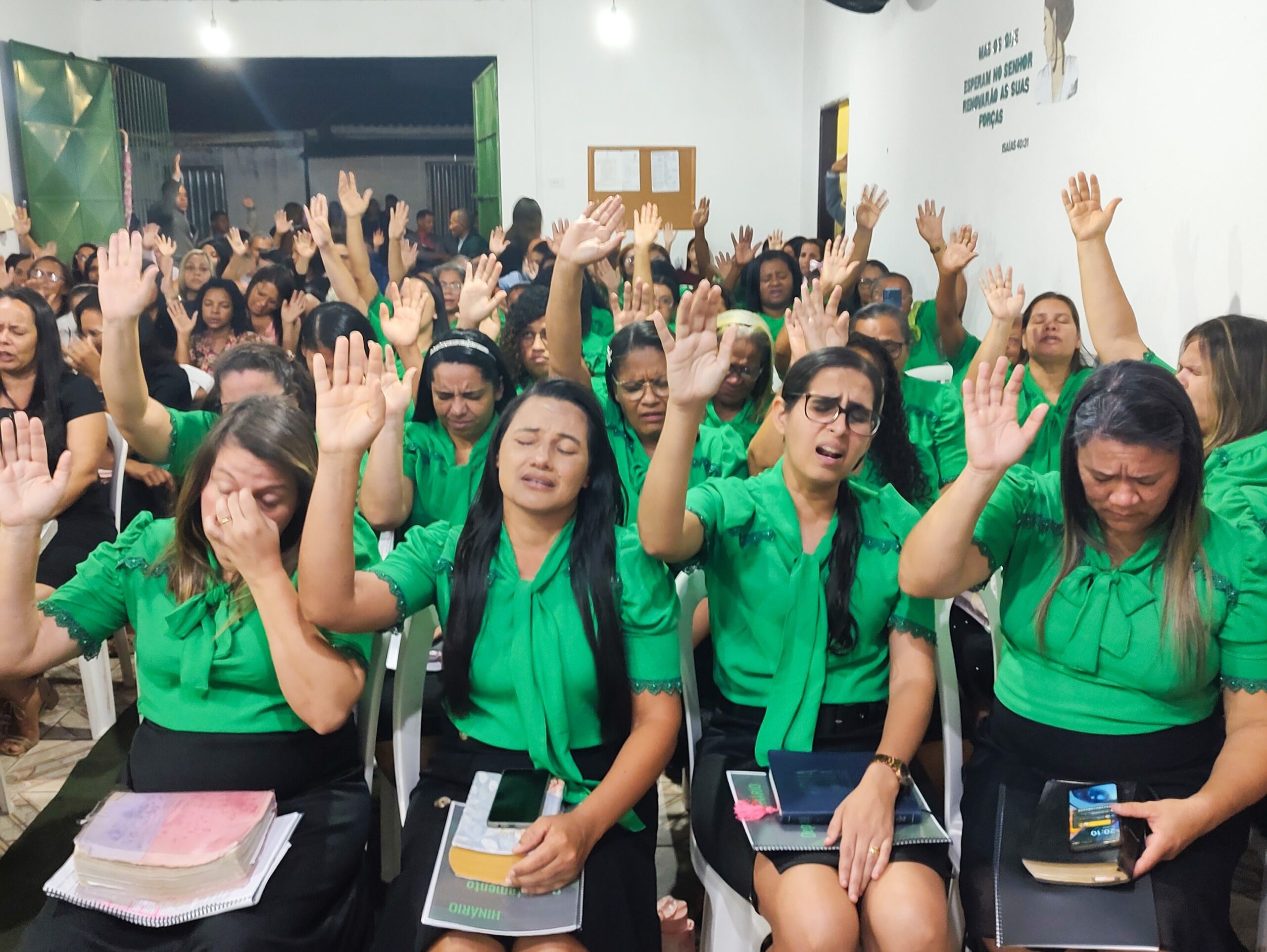 Nicodemos: 13 pessoas aceitam a Jesus em cultos de ação de graças das senhoras – Imagem: Luânderson/Mídia AD Chã do Pilar