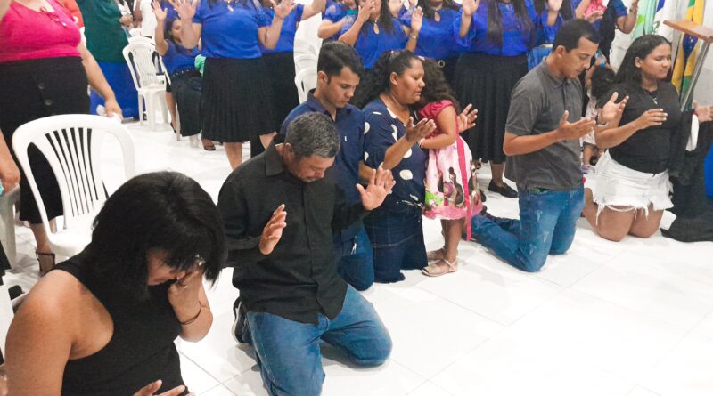 Seis pessoas aceitam a Jesus em festividade das senhoras no Imburí – Imagem: Jonas Serafim/Mídia AD Chã do Pilar