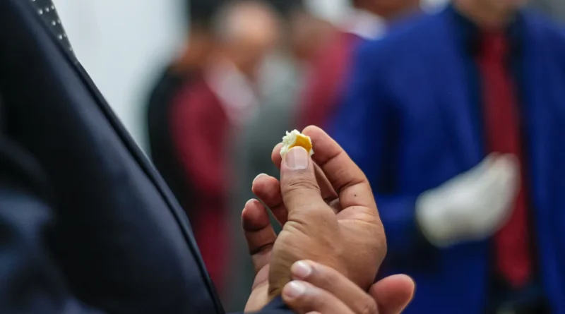 Santa Ceia: pastor Cláudio incentiva a igreja a buscar o batismo no Espírito Santo – Imagem: Anderson Siqueira/Mídia AD Chã do Pilar