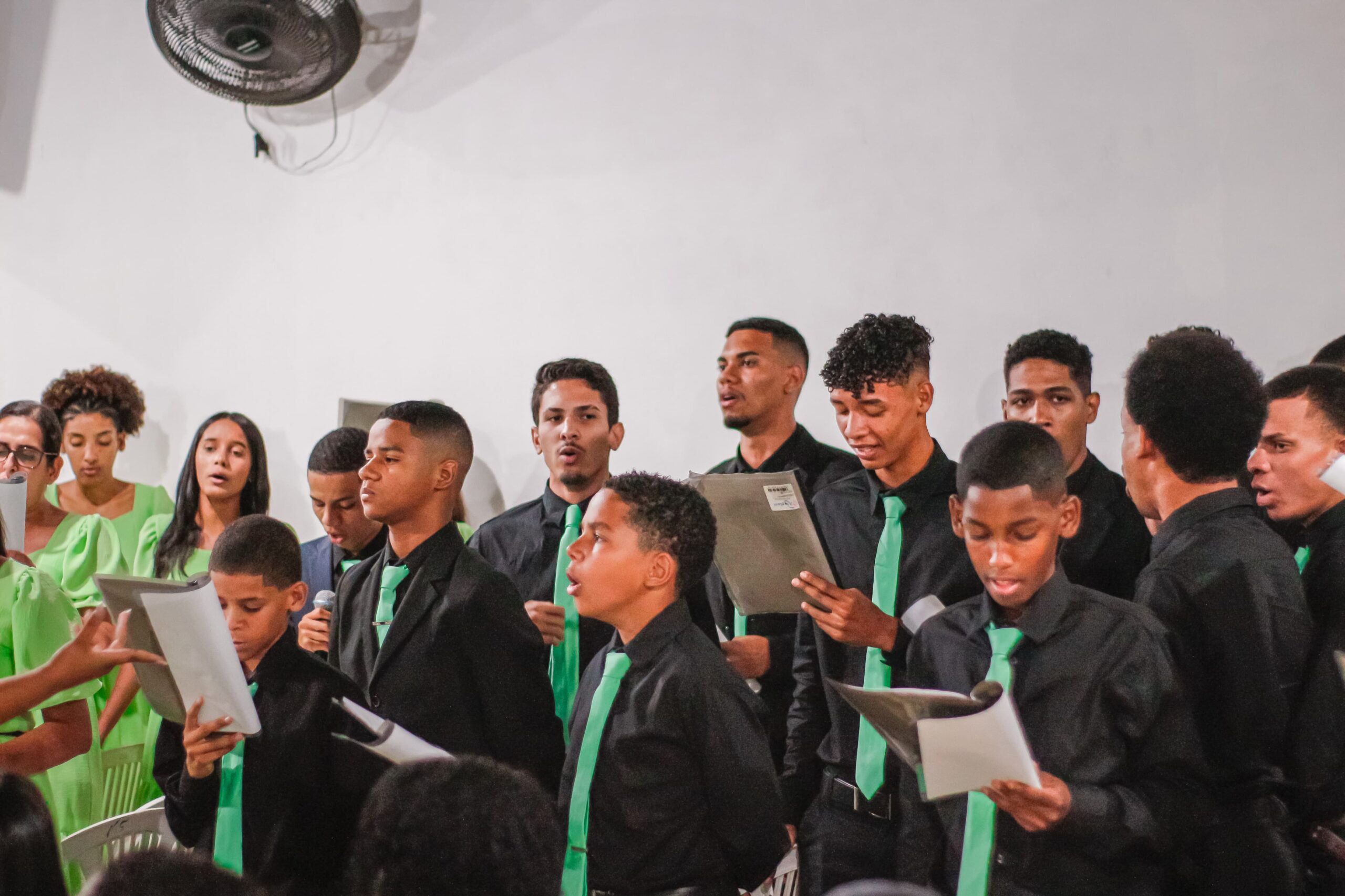 Jovens da congregação Nicodemos oferecem 3 cultos a Deus pelo 9º aniversário – Imagem: Anderson Siqueira/Mídia AD Chã do Pilar