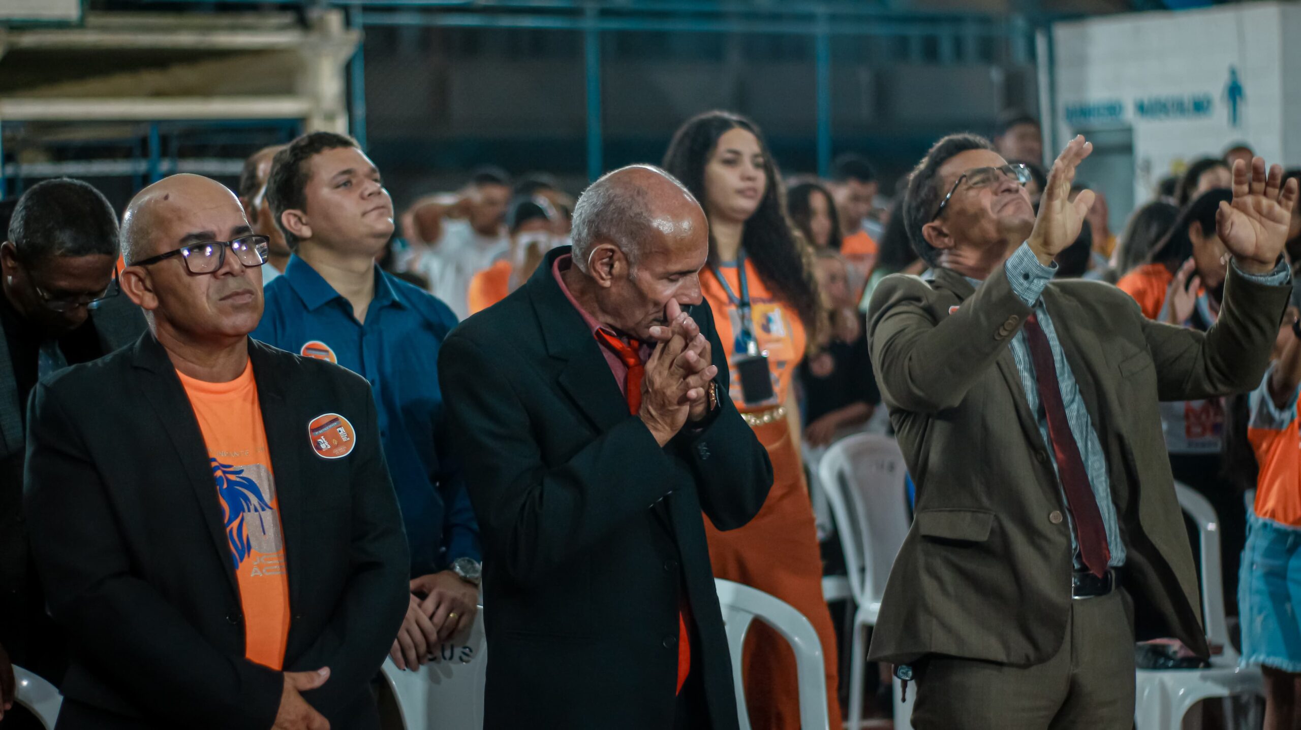 Quatro pessoas entregaram suas vidas a Cristo na abertura do 9° Aviva – Imagem: Anderson Siqueira/Mídia AD Chã do Pilar