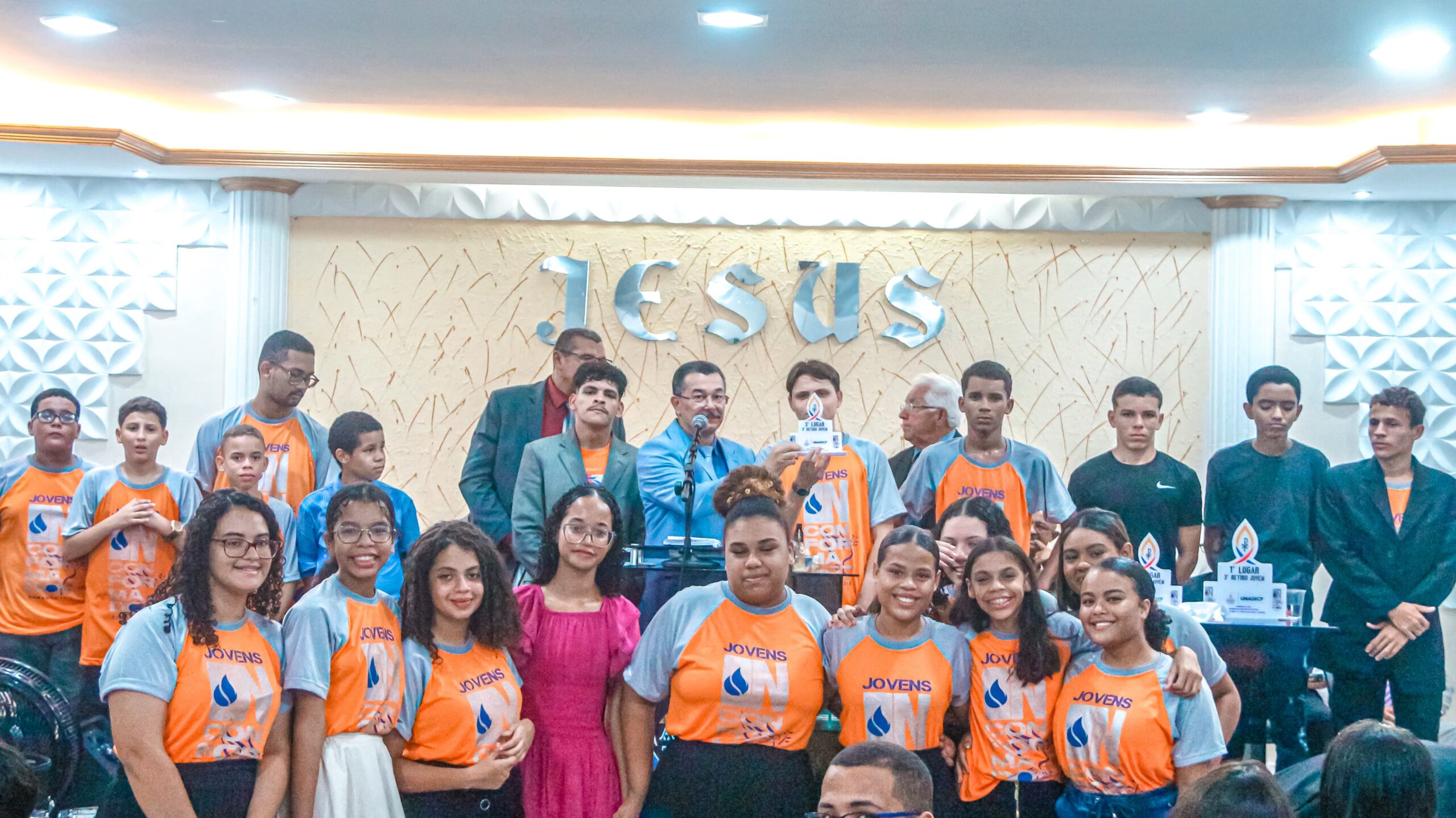 Jovens são batizados no Espírito Santo e profetizam no encerramento do 3º Retiro – Imagem: Anderson Siqueira/Mídia AD Chã do Pilar