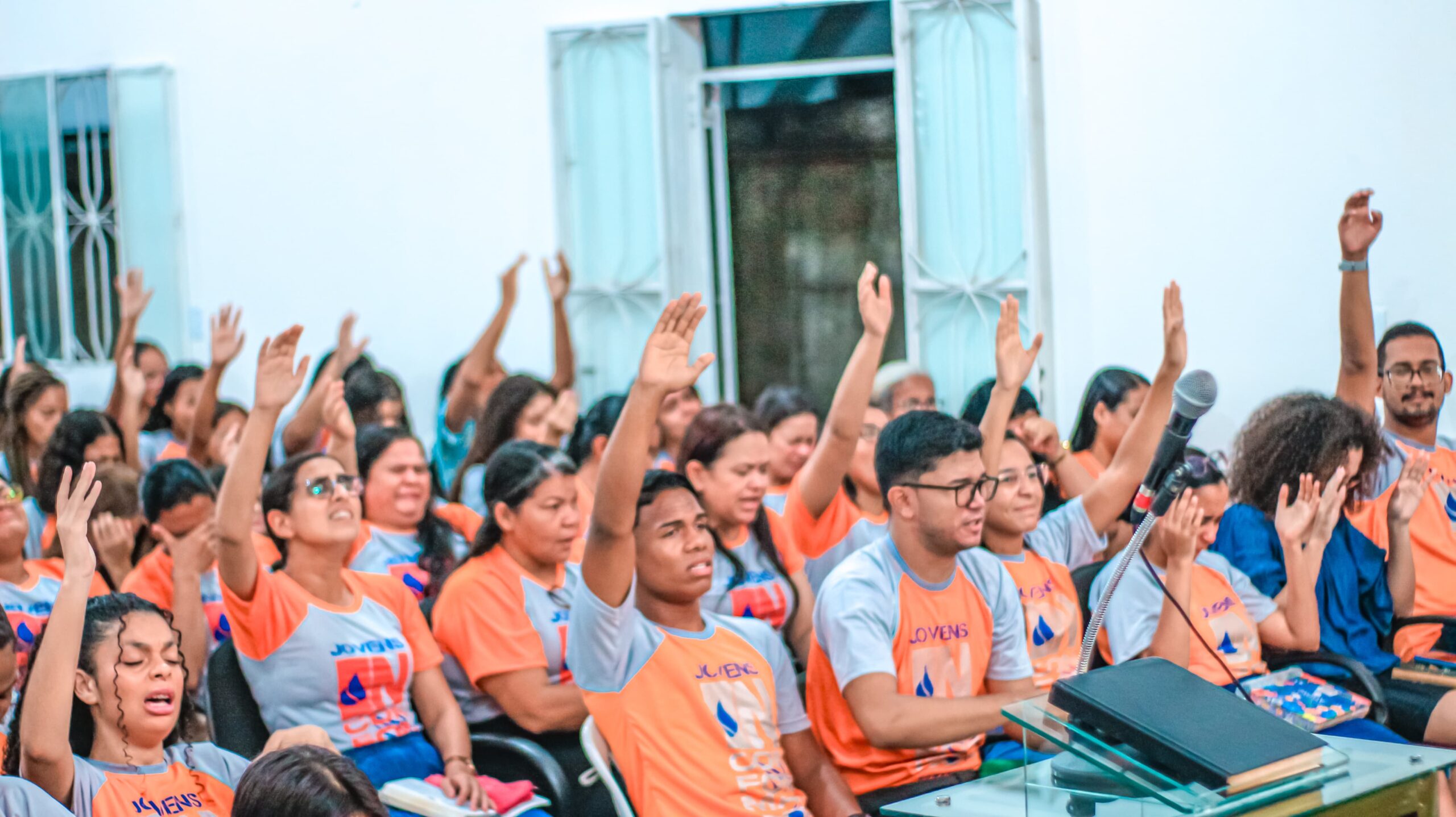 Jovens são batizados no Espírito Santo e profetizam no encerramento do 3º Retiro – Imagem: Anderson Siqueira/Mídia AD Chã do Pilar