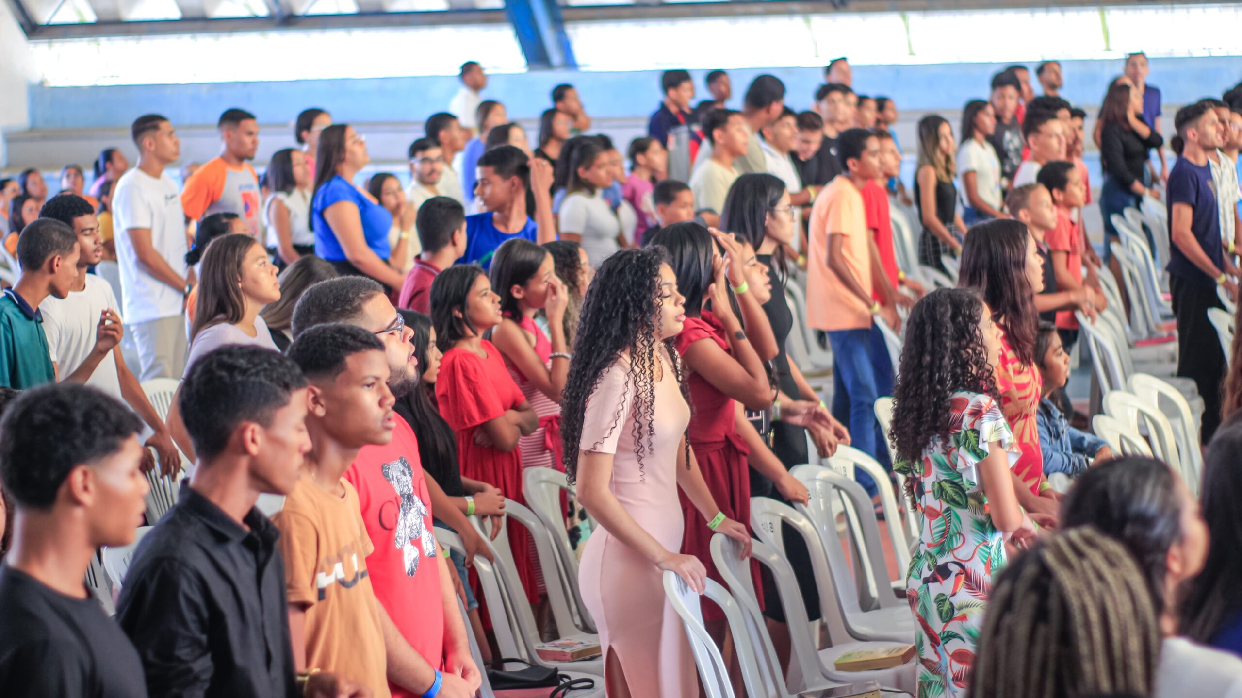 Último dia do 3° Retiro: jovens exaltam ao Senhor durante 2h30, ininterruptamente – Imagem: Nataniely Nogueira/Mídia AD Chã do Pilar