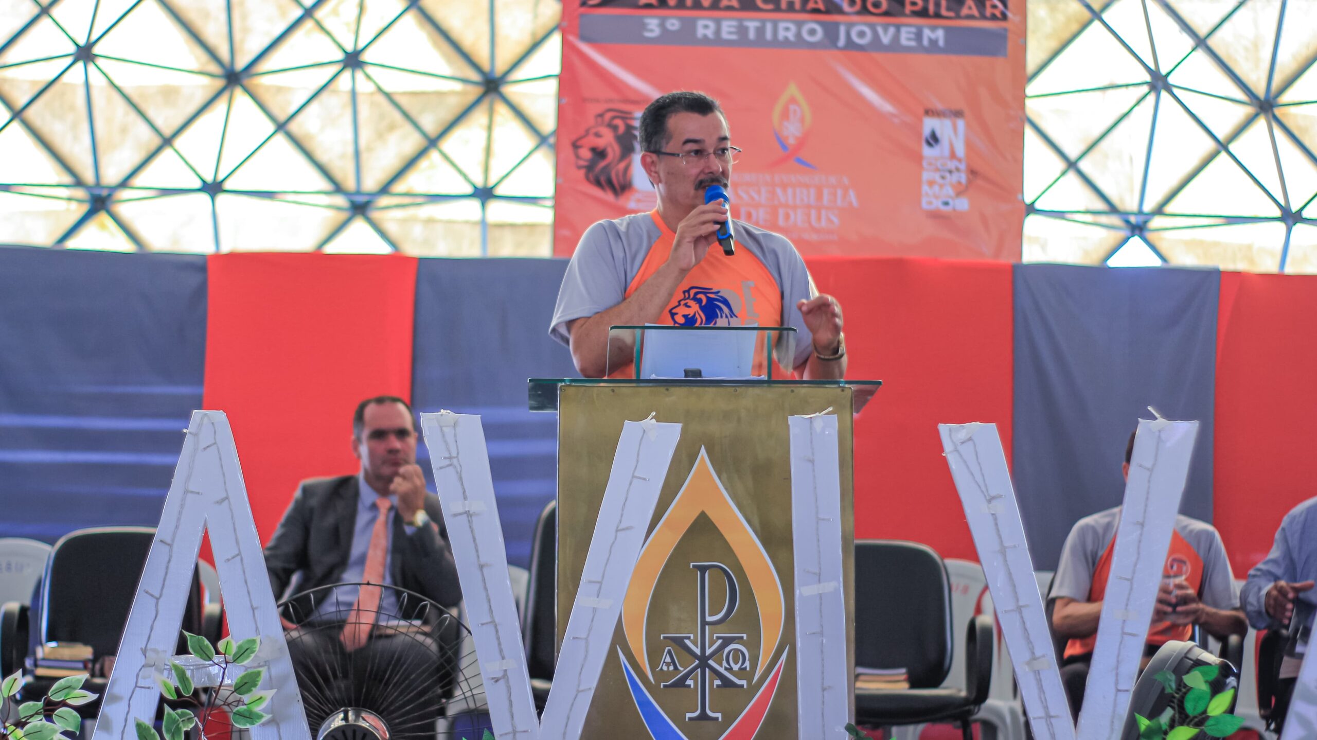 Último dia do 3° Retiro: jovens exaltam ao Senhor durante 2h30, ininterruptamente – Imagem: Nataniely Nogueira/Mídia AD Chã do Pilar