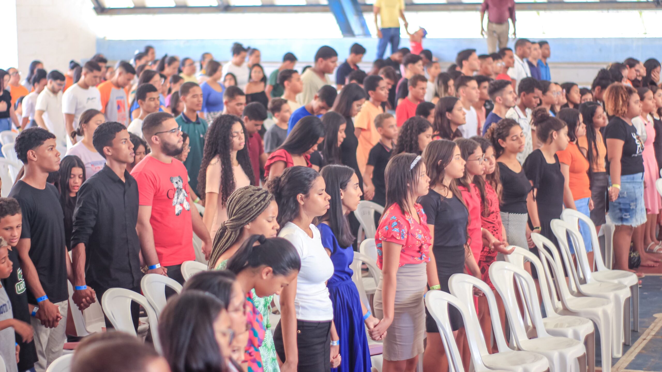 Último dia do 3° Retiro: jovens exaltam ao Senhor durante 2h30, ininterruptamente – Imagem: Nataniely Nogueira/Mídia AD Chã do Pilar