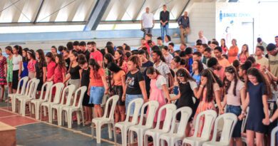 Último dia do 3° Retiro: jovens exaltam ao Senhor durante 2h30, ininterruptamente – Imagem: Nataniely Nogueira/Mídia AD Chã do Pilar