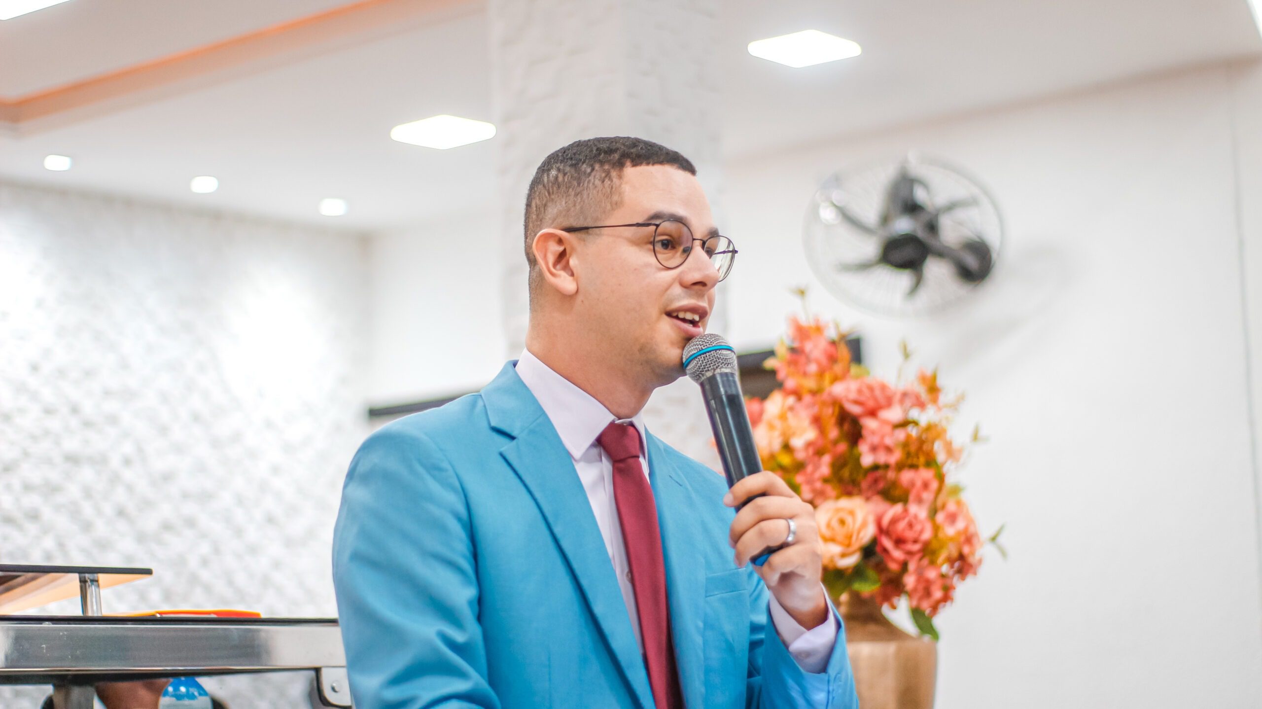 Diácono Rúben Alves foi o preletor do culto – Imagem: Anderson Siqueira, Iasmin Oliveira/Mídia AD Chã do Pilar