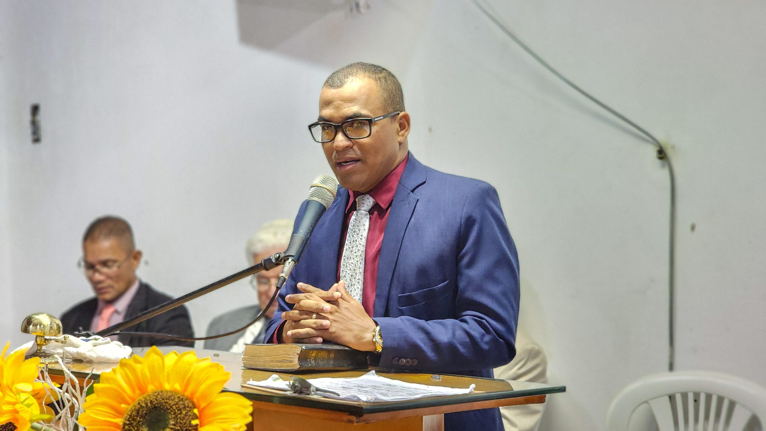 Presbítero Getúlio Batista é apresentado como novo dirigente da congregação Cruzeiro – Imagem: Nataniely Nogueira/Mídia AD Chã do Pilar Presbítero Getúlio Batista é apresentado como novo dirigente da congregação Cruzeiro – Imagem: Nataniely Nogueira/Mídia AD Chã do Pilar