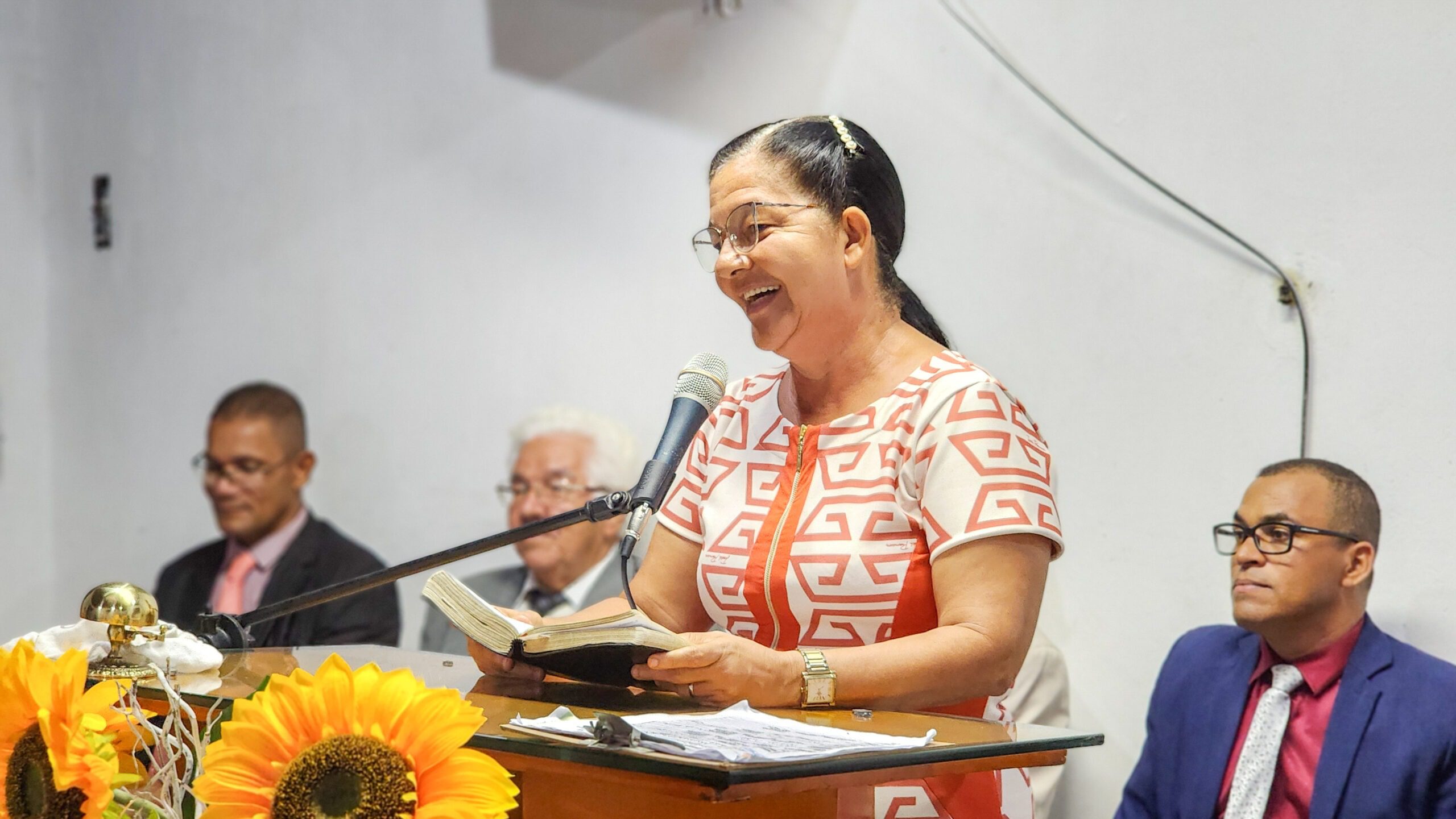 Presbítero Getúlio Batista é apresentado como novo dirigente da congregação Cruzeiro – Imagem: Nataniely Nogueira/Mídia AD Chã do Pilar Presbítero Getúlio Batista é apresentado como novo dirigente da congregação Cruzeiro – Imagem: Nataniely Nogueira/Mídia AD Chã do Pilar