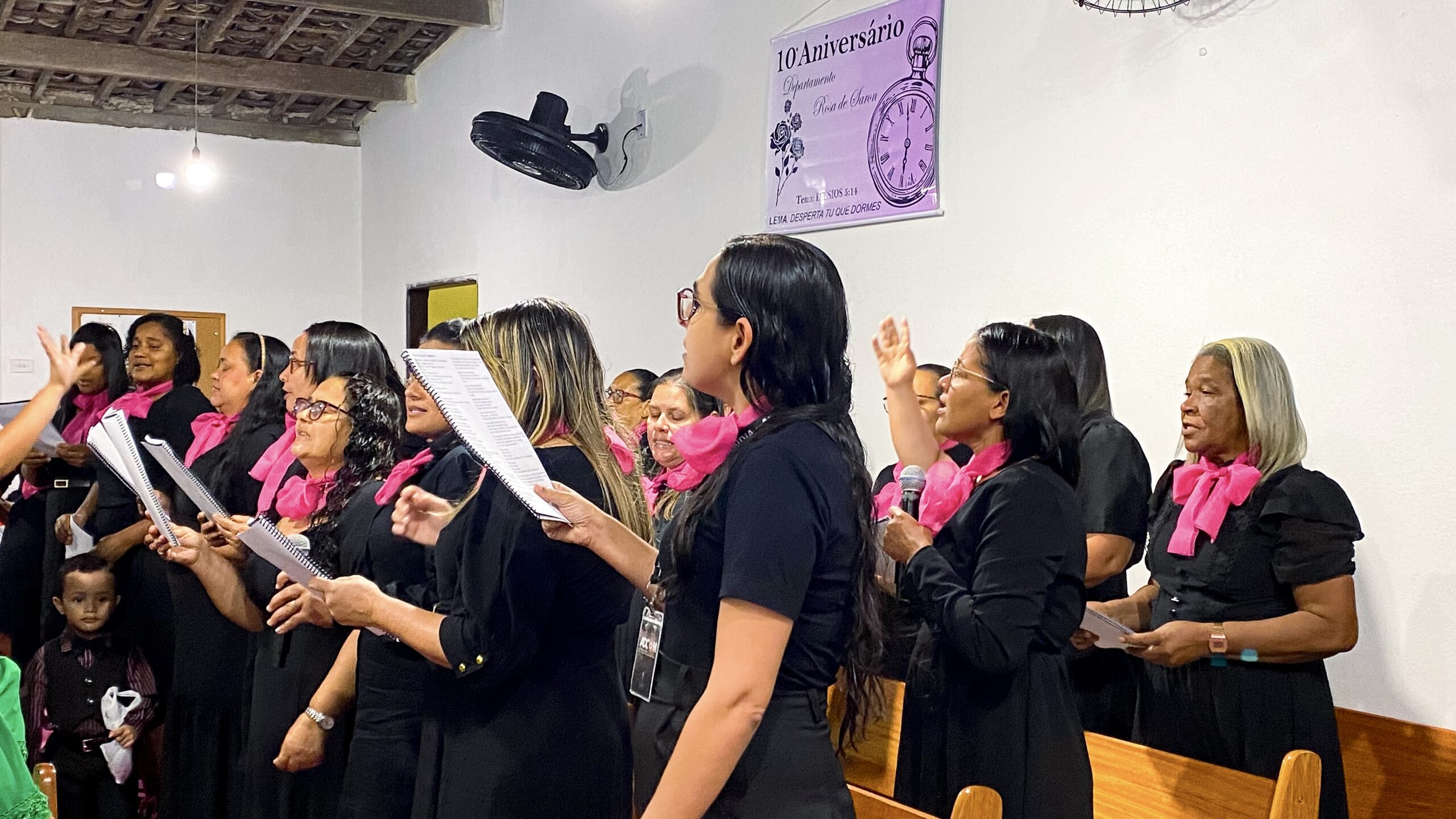 Nicodemos: "Desperta, ó tu que dormes" foi o lema do 10° aniverário do departamento Rosa de Saron
