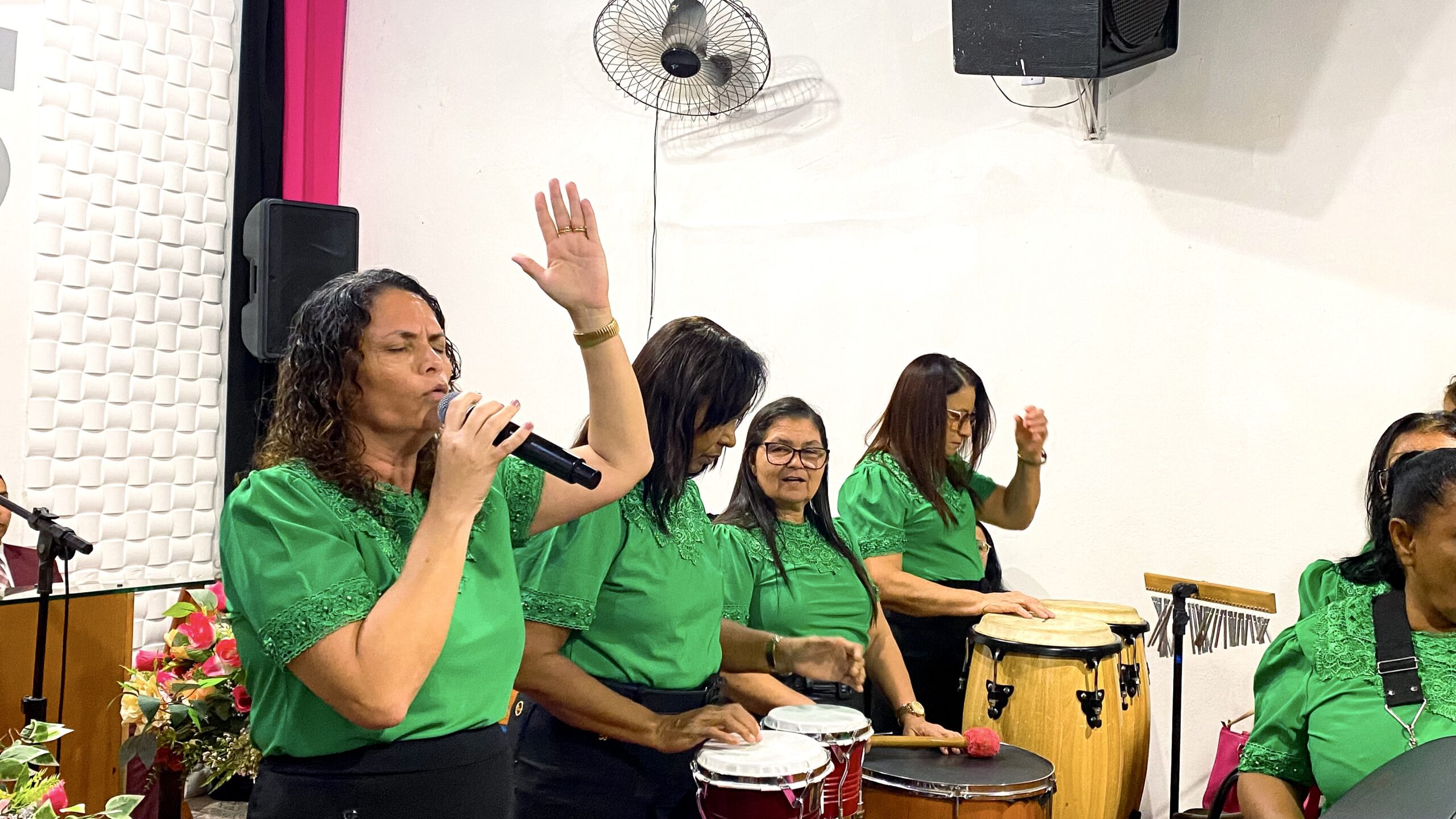 Nicodemos: "Desperta, ó tu que dormes" foi o lema do 10° aniverário do departamento Rosa de Saron