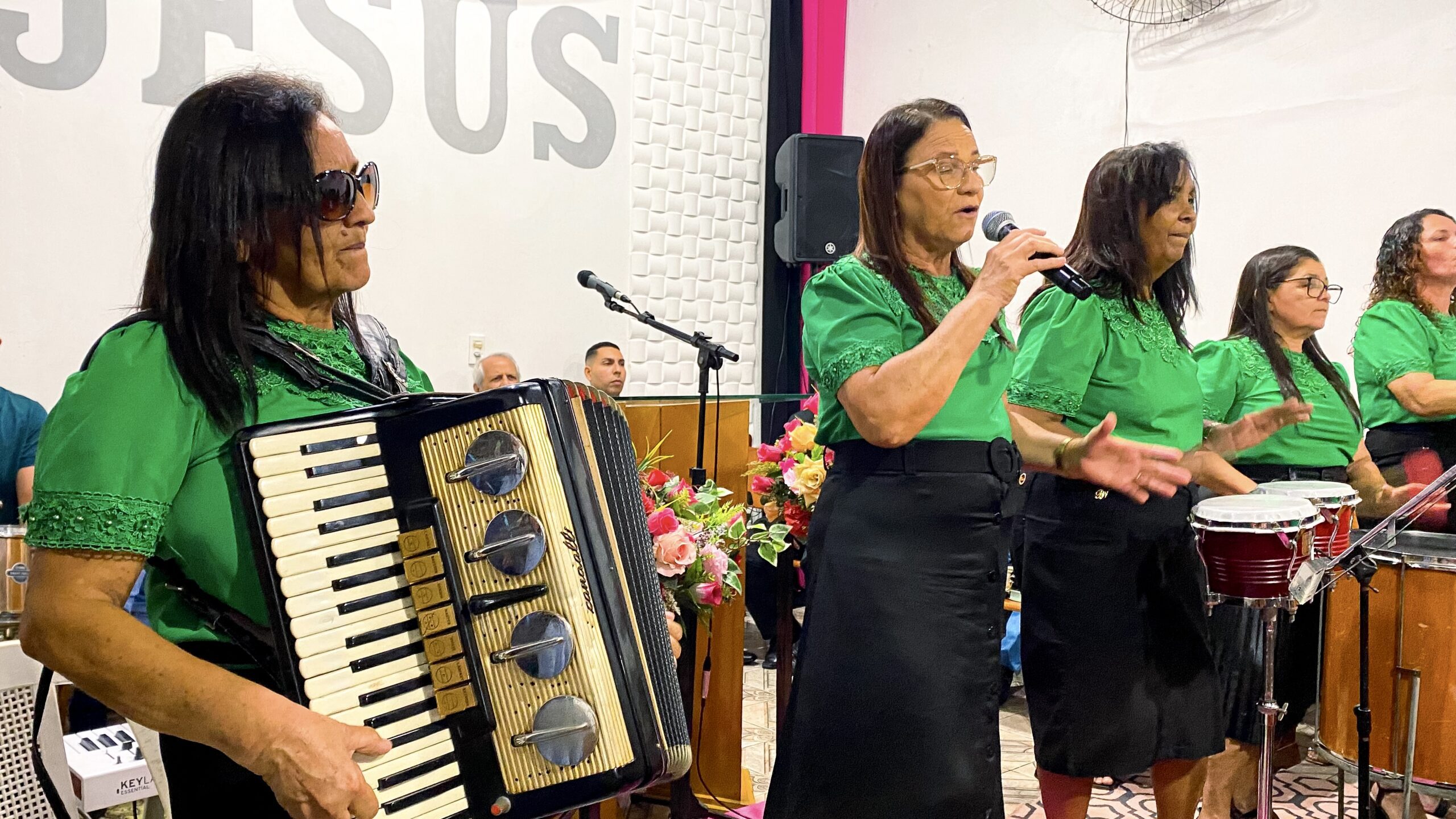 Nicodemos: "Desperta, ó tu que dormes" foi o lema do 10° aniverário do departamento Rosa de Saron