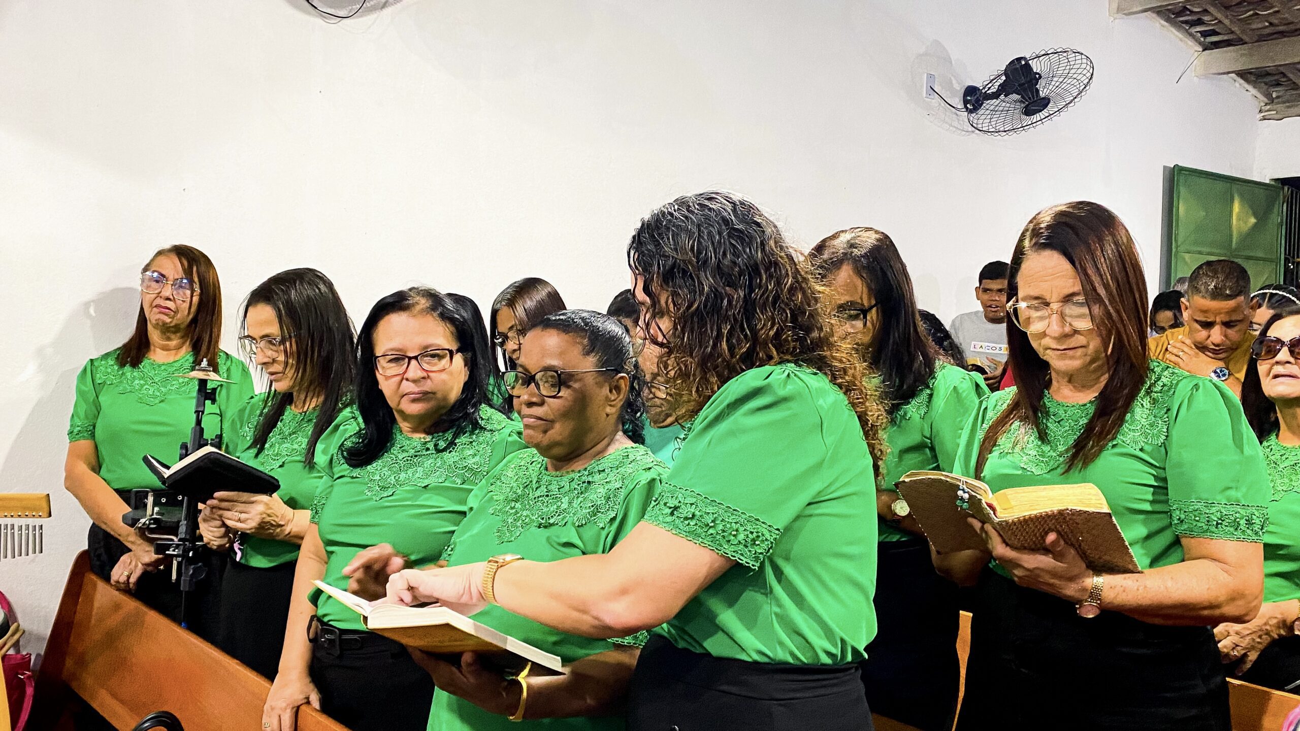 Nicodemos: "Desperta, ó tu que dormes" foi o lema do 10° aniverário do departamento Rosa de Saron