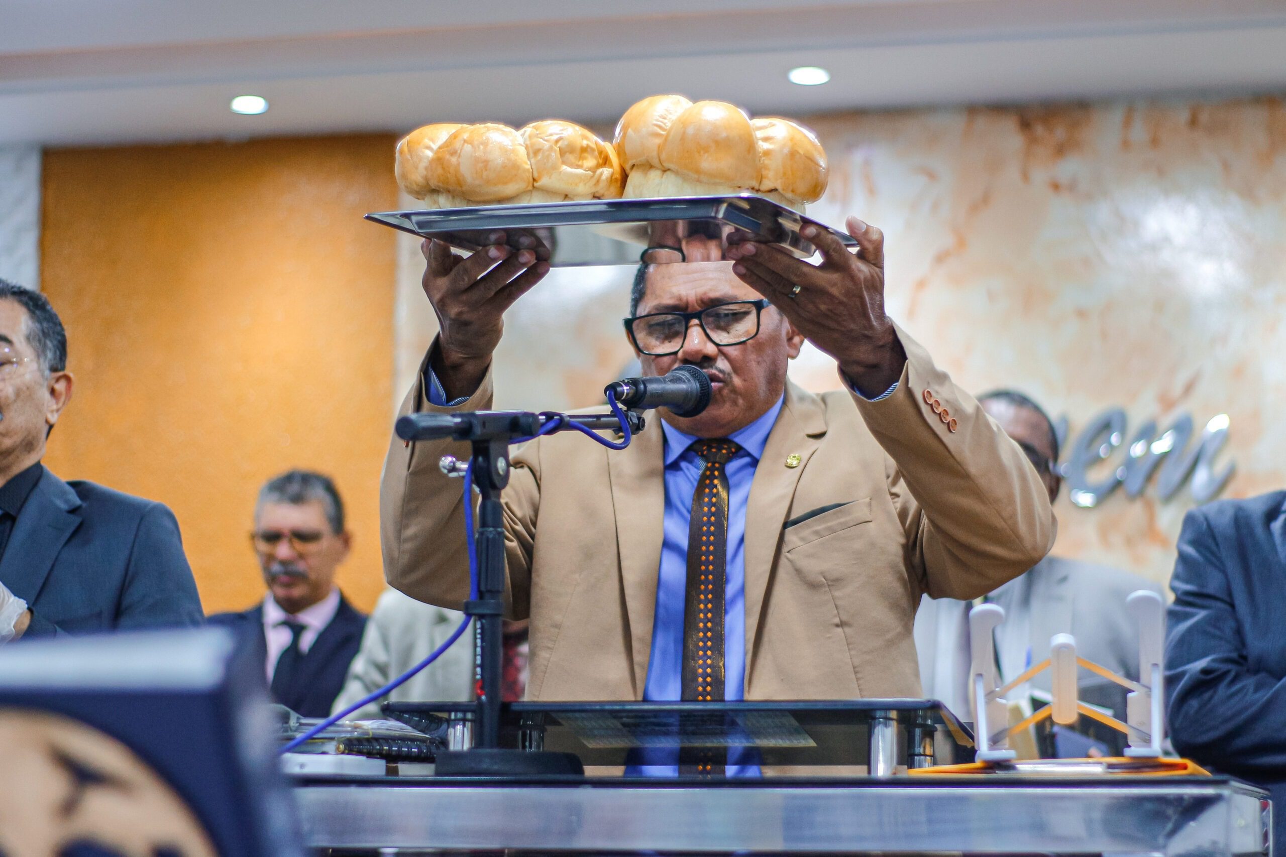 Missionário Pedro Tavares ministra na Santa Ceia de setembro da AD Chã do Pilar – Imagem: Anderson Siqueira/ADCOM