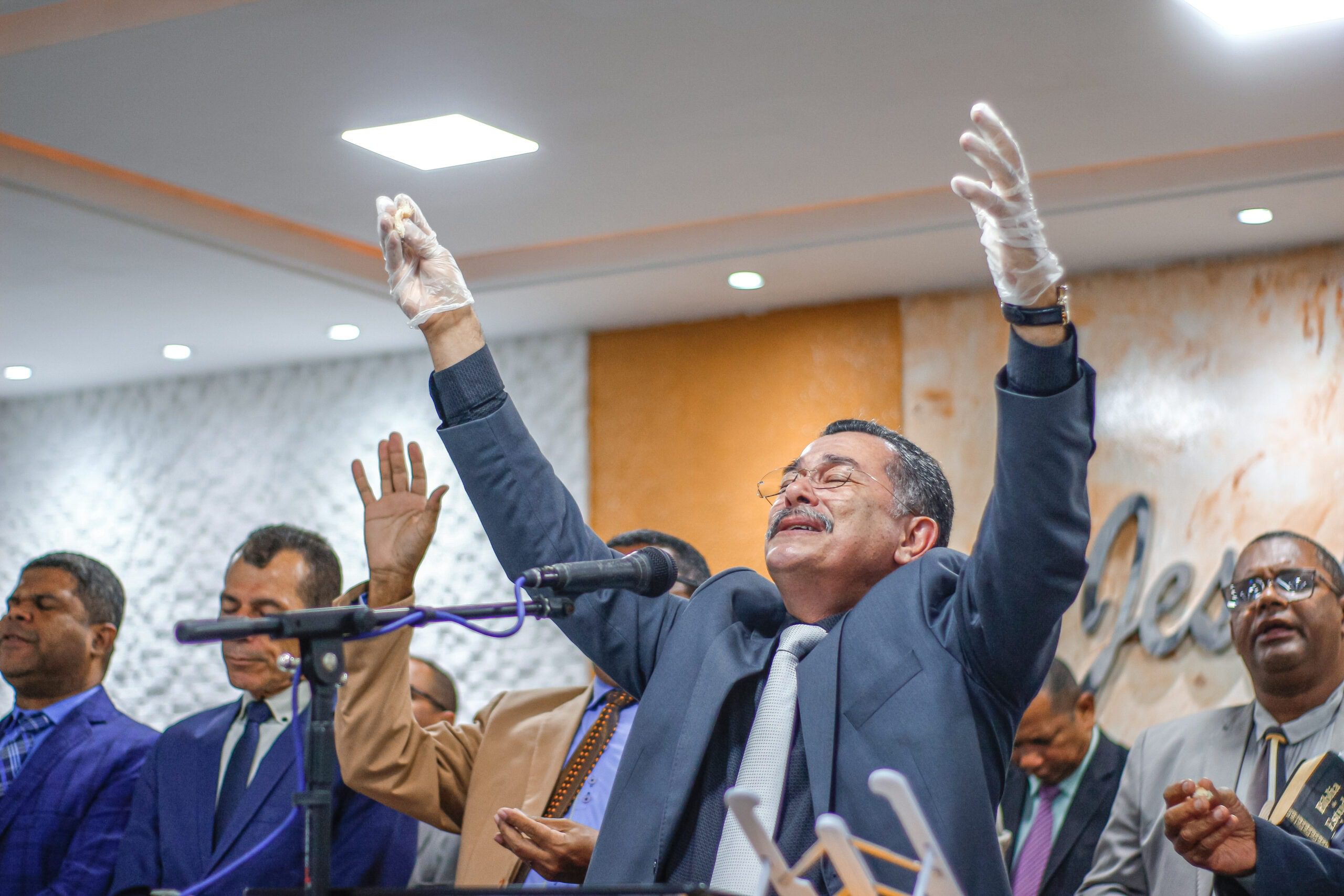 Missionário Pedro Tavares ministra na Santa Ceia de setembro da AD Chã do Pilar – Imagem: Anderson Siqueira/ADCOM