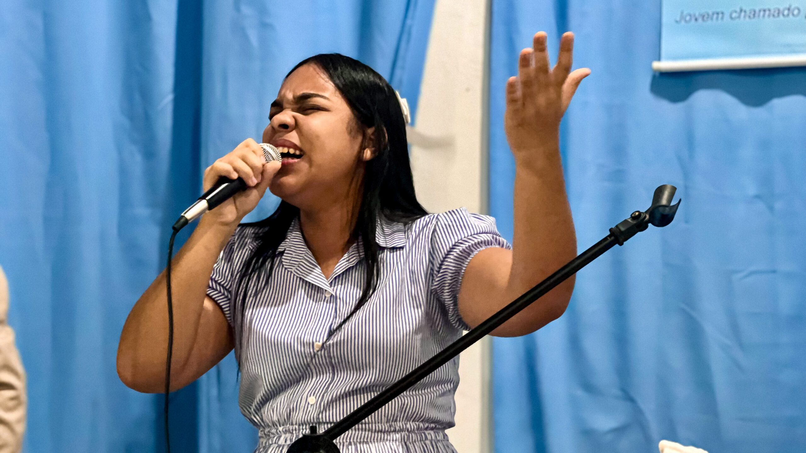 Congregação Cruzeiro: Departamento de jovens realiza culto de ação de graças pelo 6º aniversário - Imagem: Ruan Lourenço/ADCOM
