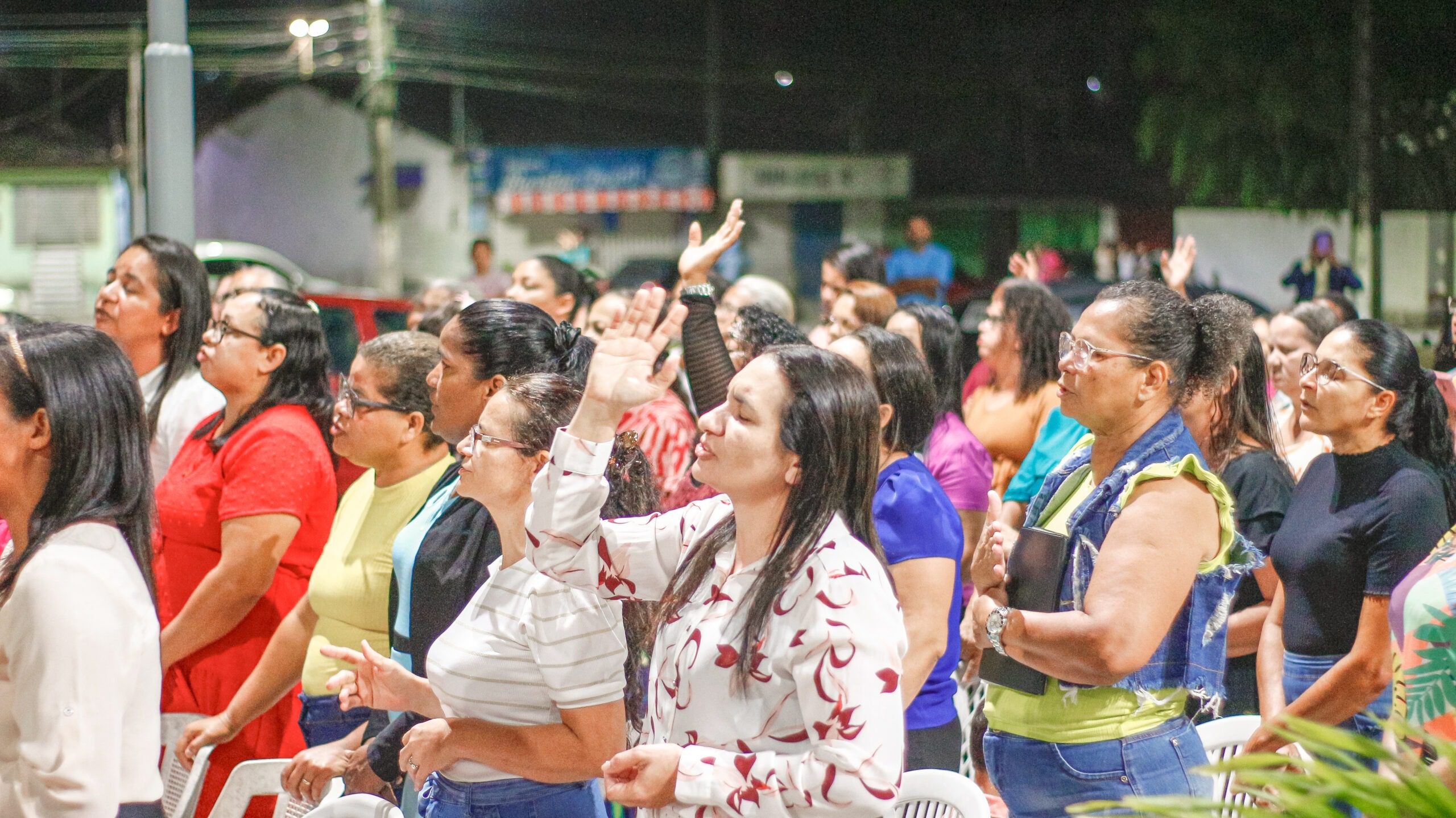 SEMADECP: Duas pessoas aceitam a Jesus na Cruzada Evangelística realizada pela Secretaria de Missões – Imagem: Anderson Siqueira/ADCOM