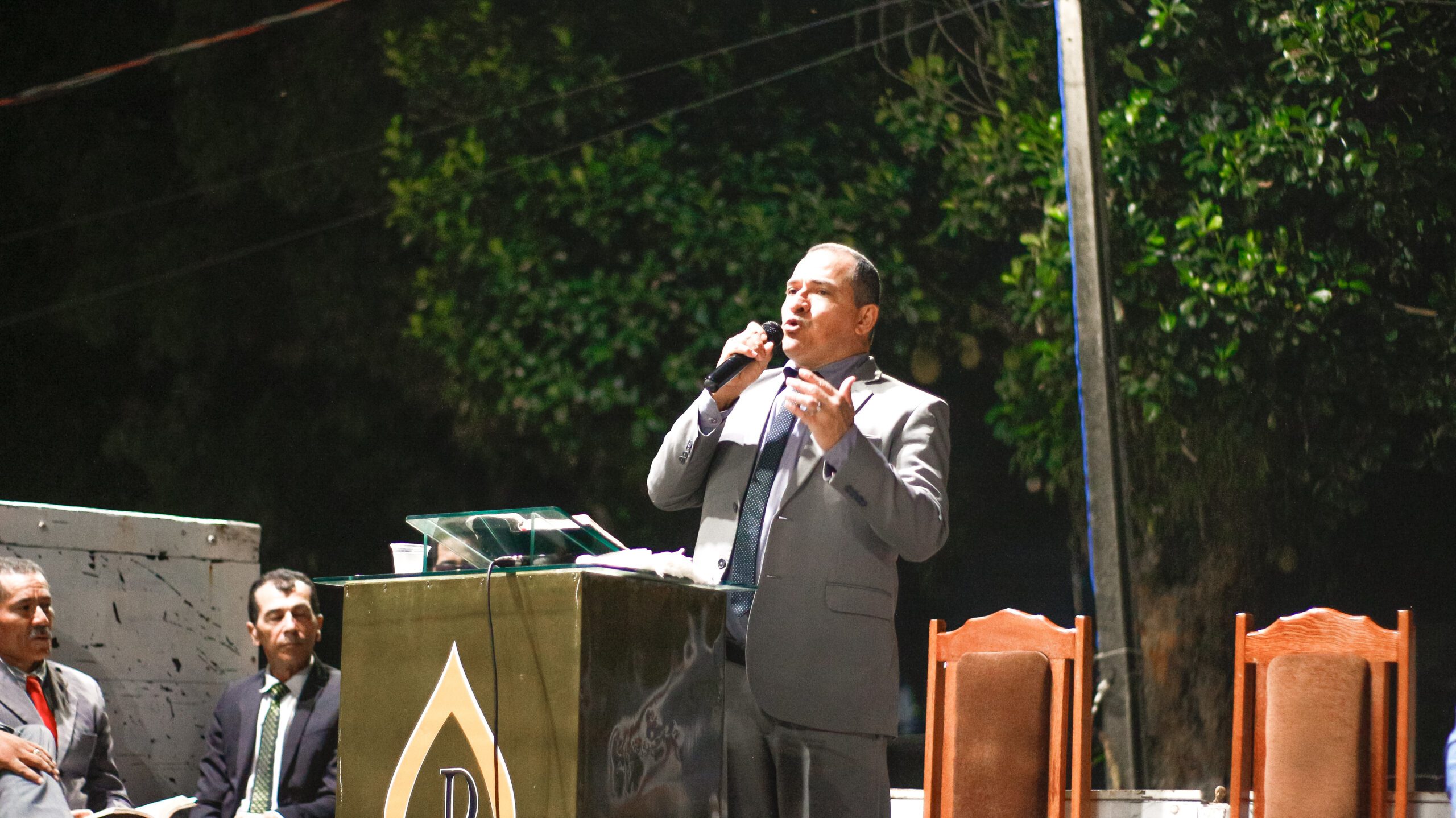 SEMADECP: Duas pessoas aceitam a Jesus na Cruzada Evangelística realizada pela Secretaria de Missões – Imagem: Anderson Siqueira/ADCOM