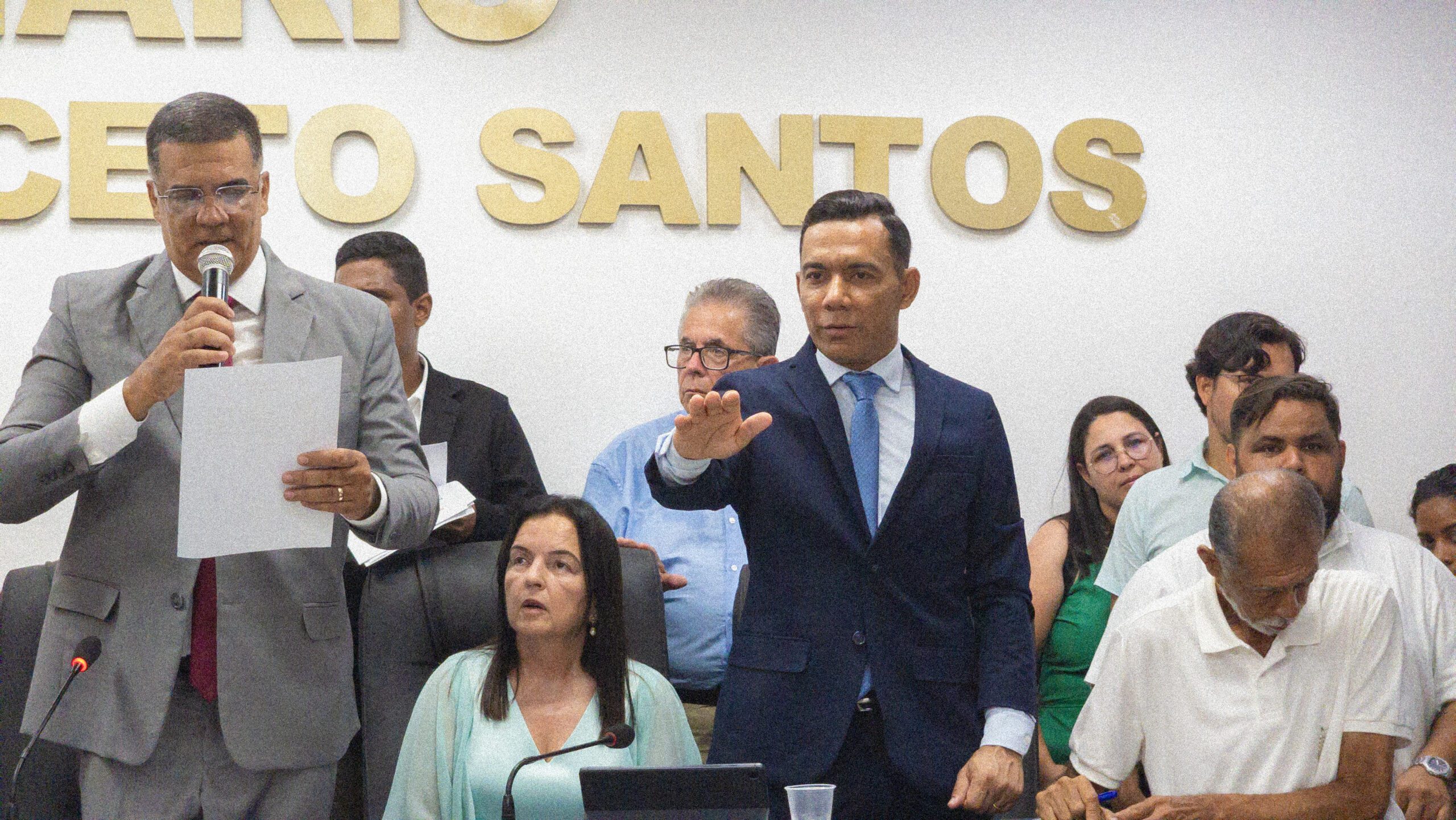 Pastor Cláudio Lemos acompanha posse da prefeita, vice-prefeito e vereadores de Pilar – Imagem: Nataniely Nogueira/ADCOM