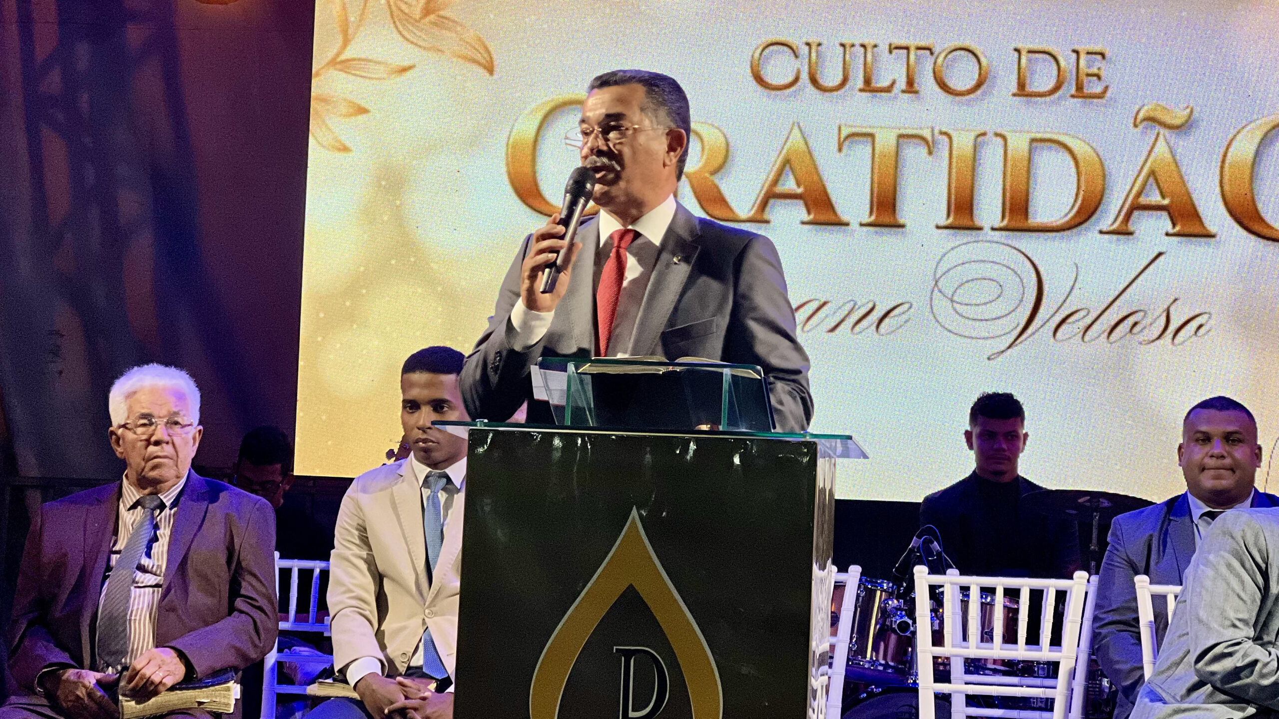 Mais de mil pessoas participam de culto de gratidão da vereadora Geane Veloso - Imagem: Ruan Max/ADCOM