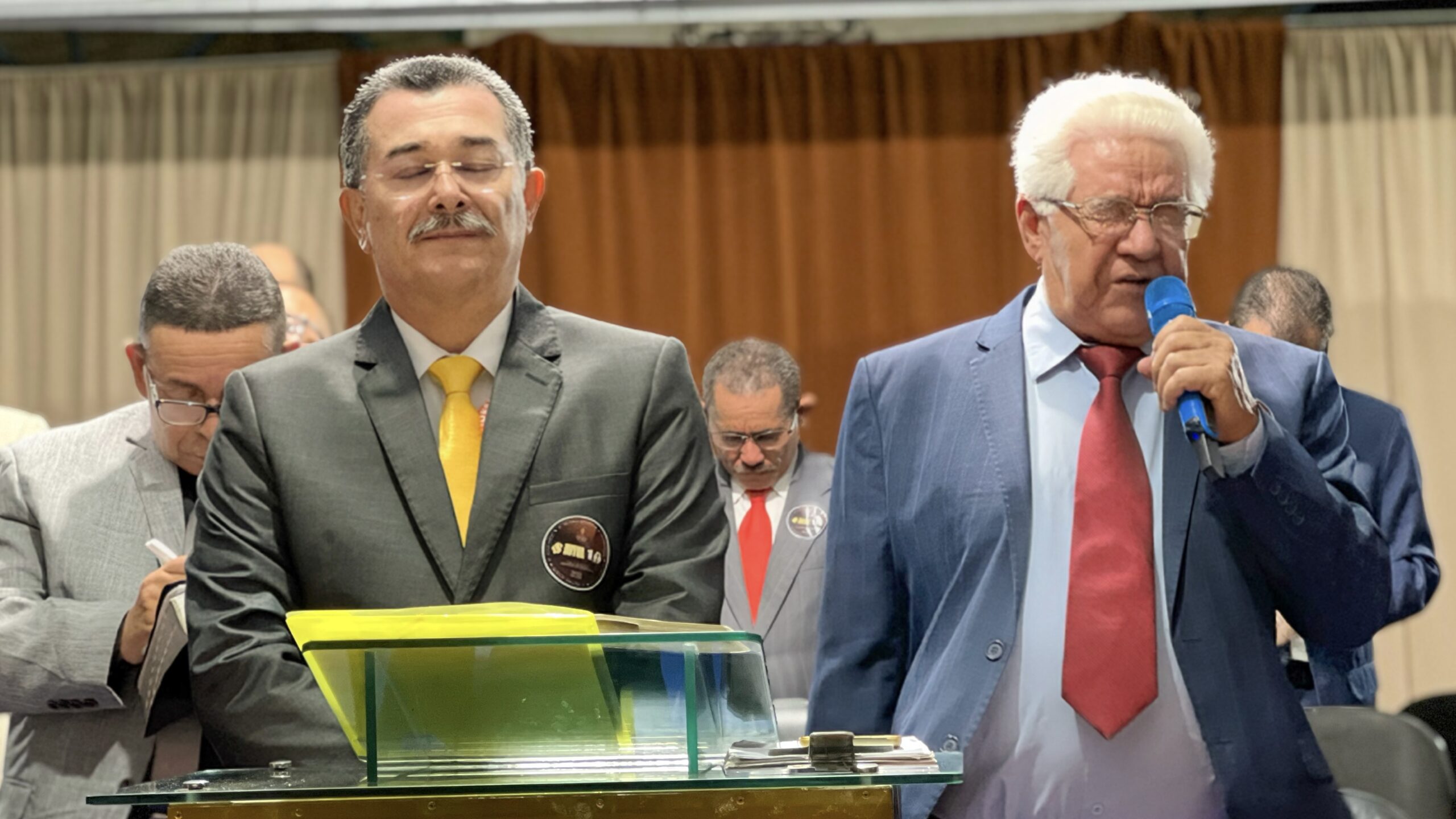 10 anos de Aviva Chã do Pilar: noite de adoração a Deus marca a abertura do evento – Imagem: Ruan Max/ADCOM