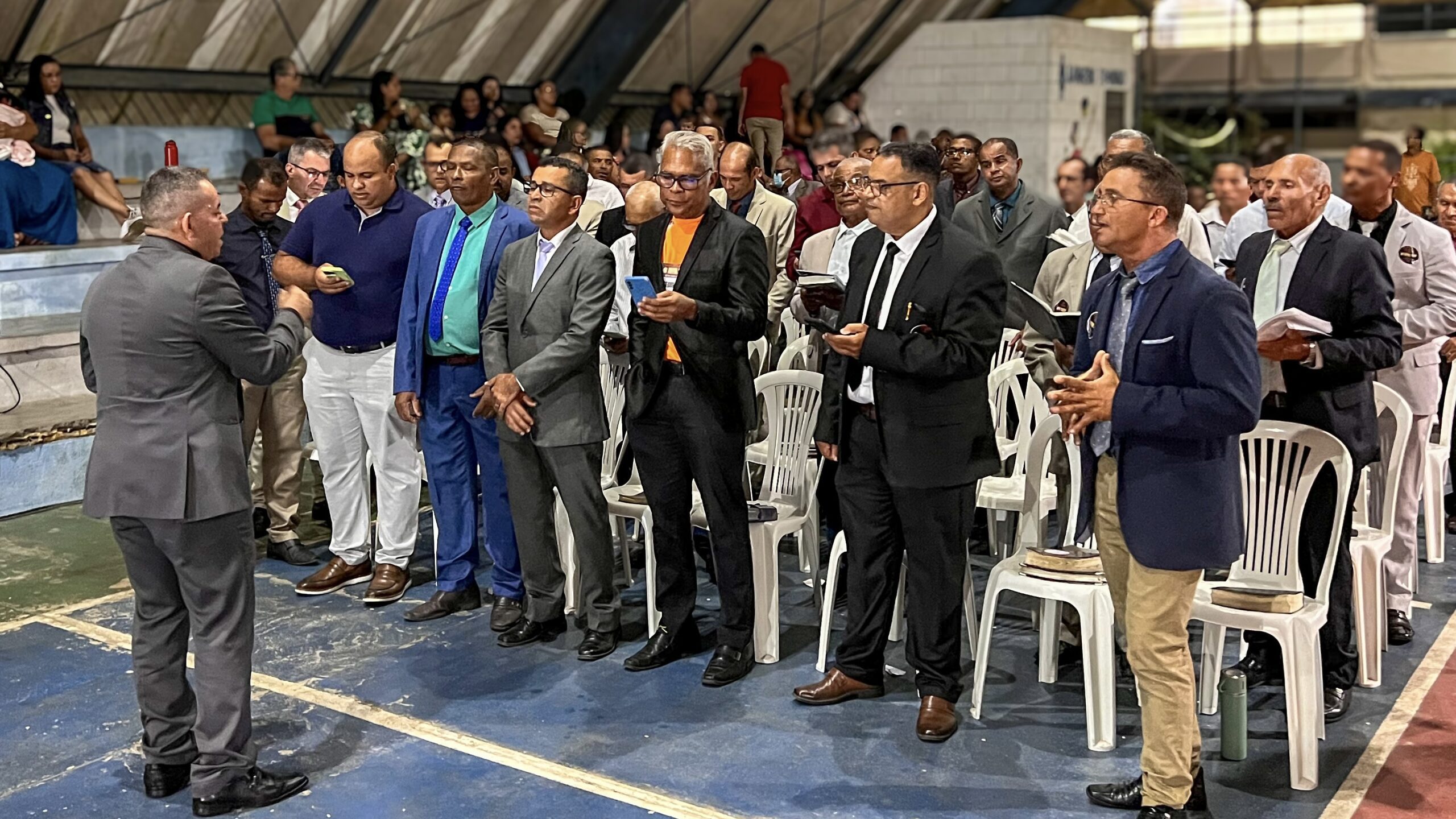 10 anos de Aviva Chã do Pilar: noite de adoração a Deus marca a abertura do evento  – Imagem: Ruan Max/ADCOM