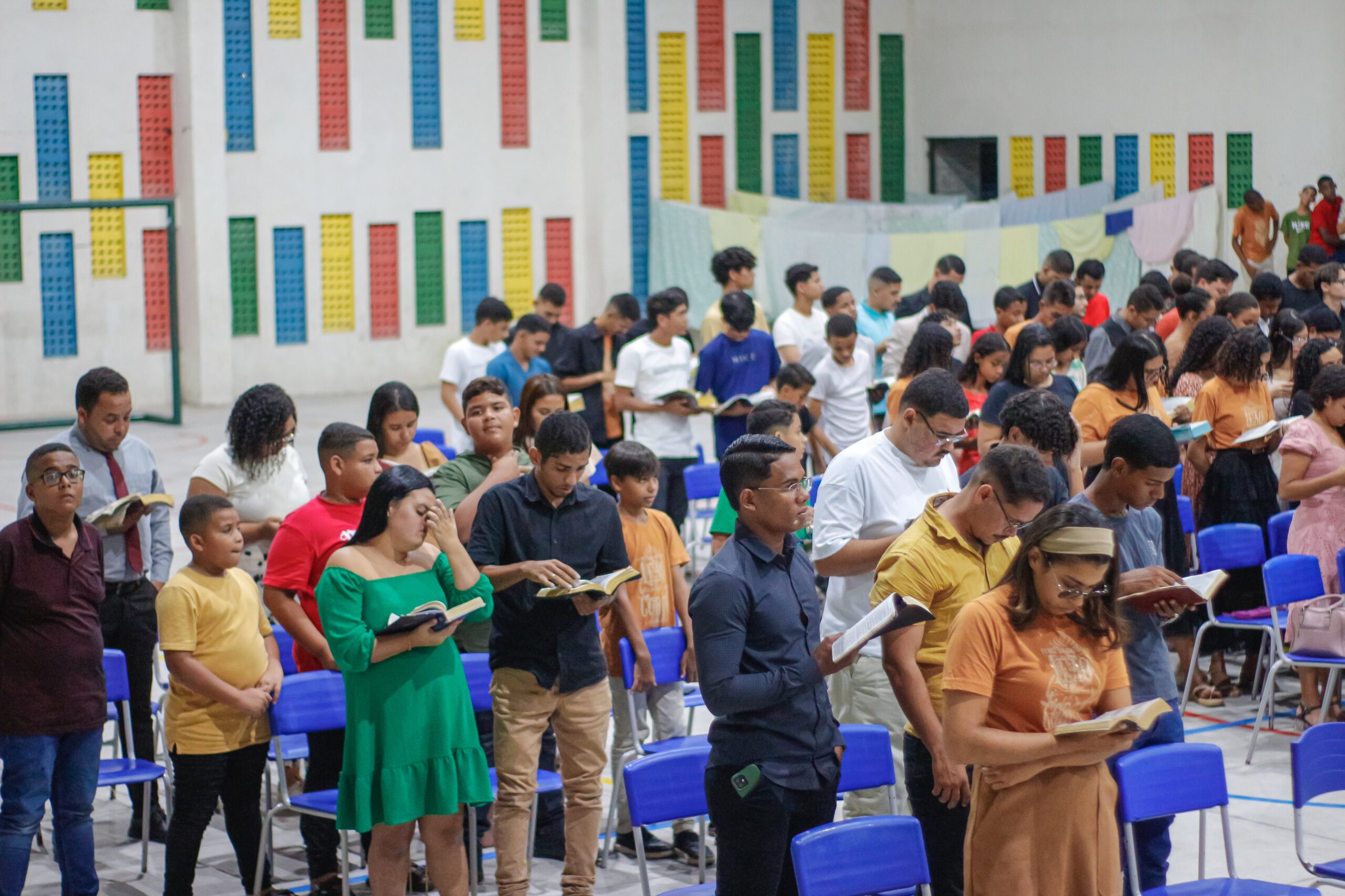 Centenas de pessoas participam da primeira vigília jovem da UMADECP em Chã do Pilar – Imagem: Anderson Siqueira/ADCOM