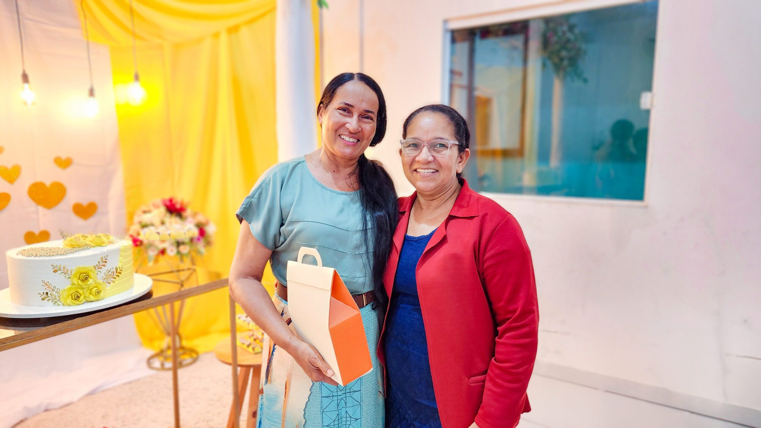 AD Chã do Pilar celebra o aniversário da irmã Lucilene Oliveira – Imagem: Nataniely Nogueira/ADCOM AD Chã do Pilar celebra o aniversário da irmã Lucilene Oliveira – Imagem: Nataniely Nogueira/ADCOM