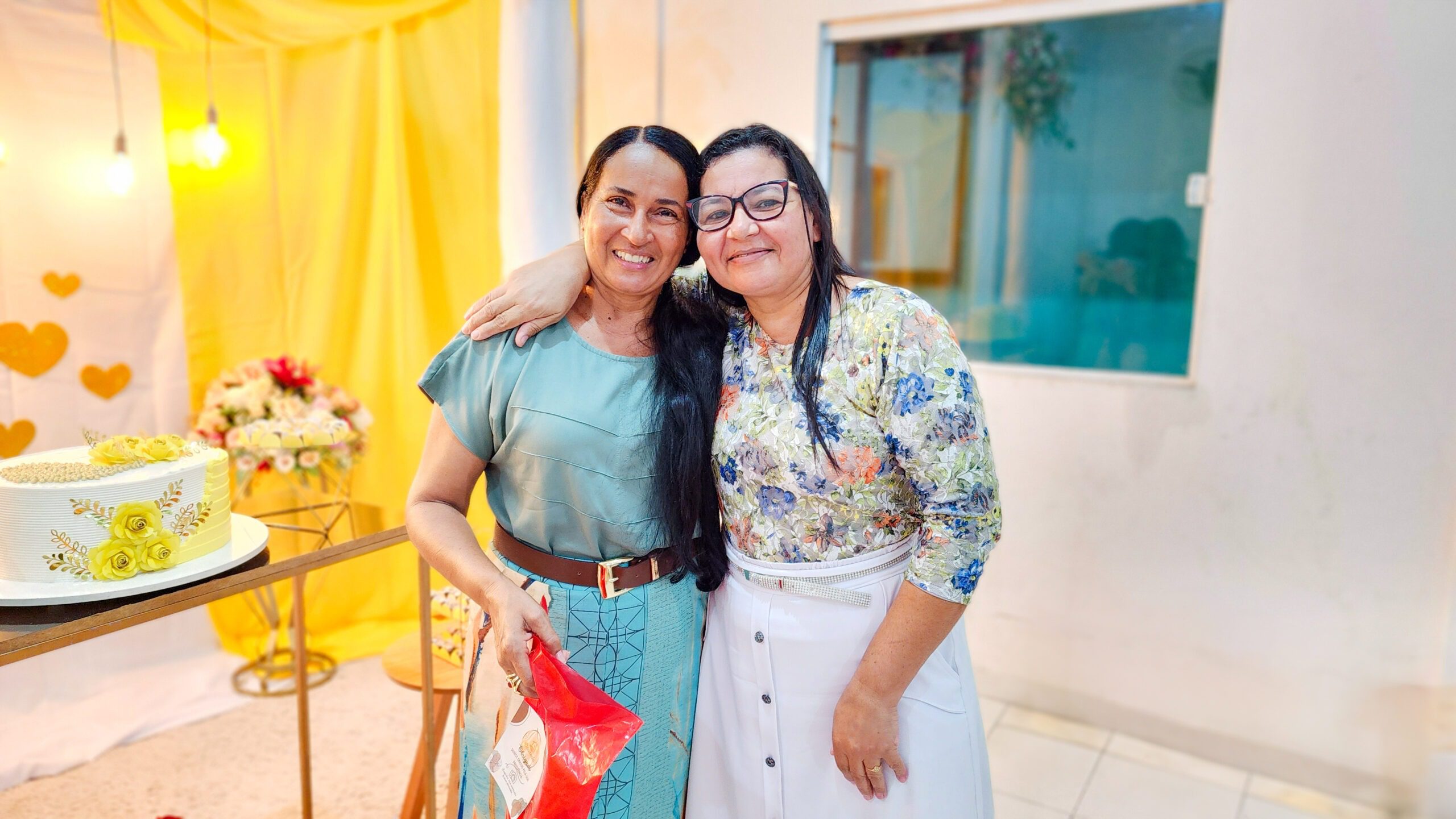 AD Chã do Pilar celebra o aniversário da irmã Lucilene Oliveira – Imagem: Nataniely Nogueira/ADCOM AD Chã do Pilar celebra o aniversário da irmã Lucilene Oliveira – Imagem: Nataniely Nogueira/ADCOM