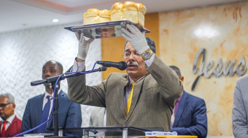 Santa Ceia do mês agosto é celebrada no templo Sede da AD Chã do Pilar. Imagem: Anderson Siqueira/ADCOM