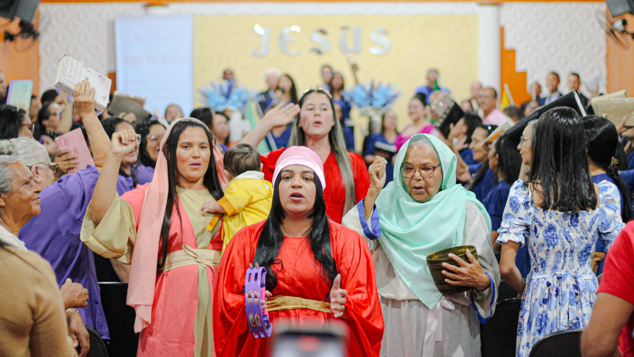 18 anos do departamento de senhoras, círculo de oração, consagração e visitadoras da congregação Manguaba - Imagem: Adimael Siqueira/ADCOM