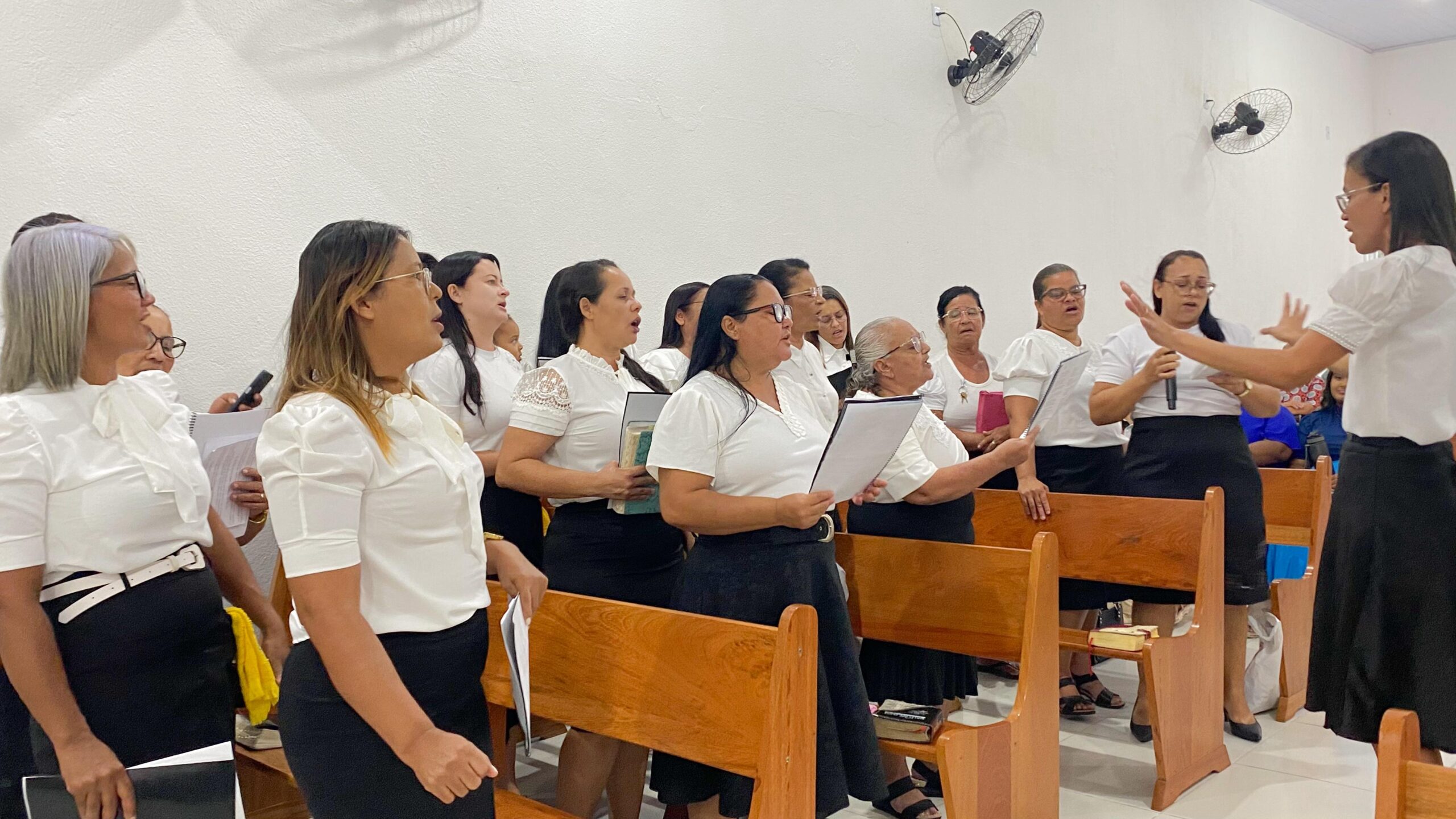 Casas Novas: aniversário do departamento de senhoras e do círculo de oração - Imagem: Laura Santos/ADCOM