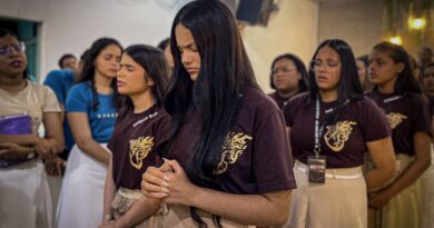 Departamento Vozes de Arcanjos celebra 24 anos com cultos de adoração e salvação de vidas – Imagem: Flávia Lopes/ADCOM
