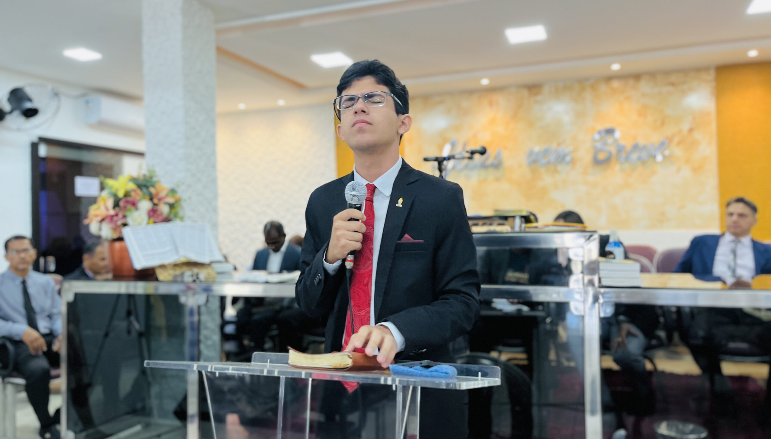 O fogo arderá continuamente: departamento Nova Geração comemora o 33º aniversário - Imagem: Yasmim/ADCOM