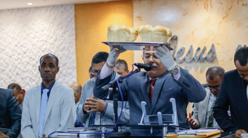 Santa Ceia na AD Chã do Pilar exorta a igreja a viver na dependência da presença de Deus - Image: Anderson Siqueira/ADCOM