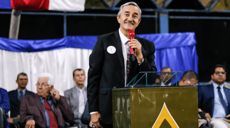 Cantor Ivonaldo Albuquerque (Recife).