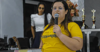 Missionária transcultural Shanderly Araujo (AD Serraria, Maceió).