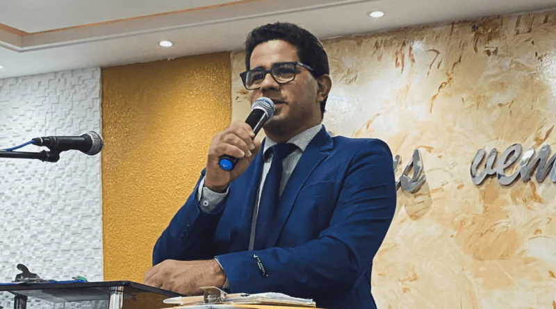 EBL realiza culto de agradecimento com entrega de certificados.