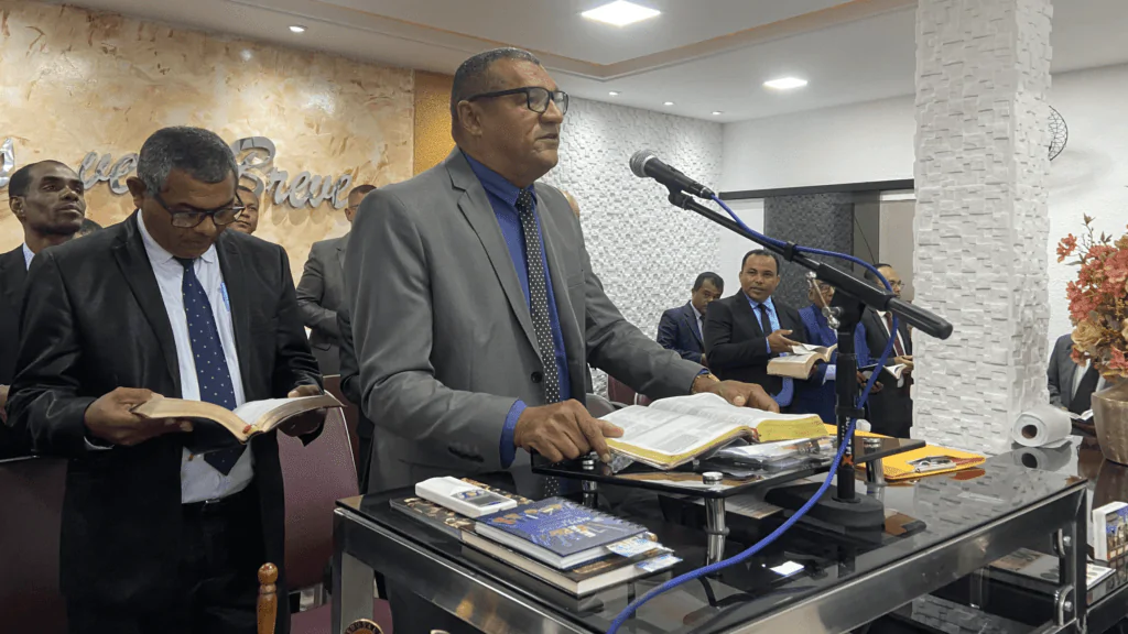Culto de doutrina: Deus é o guarda fiel do seu povo.