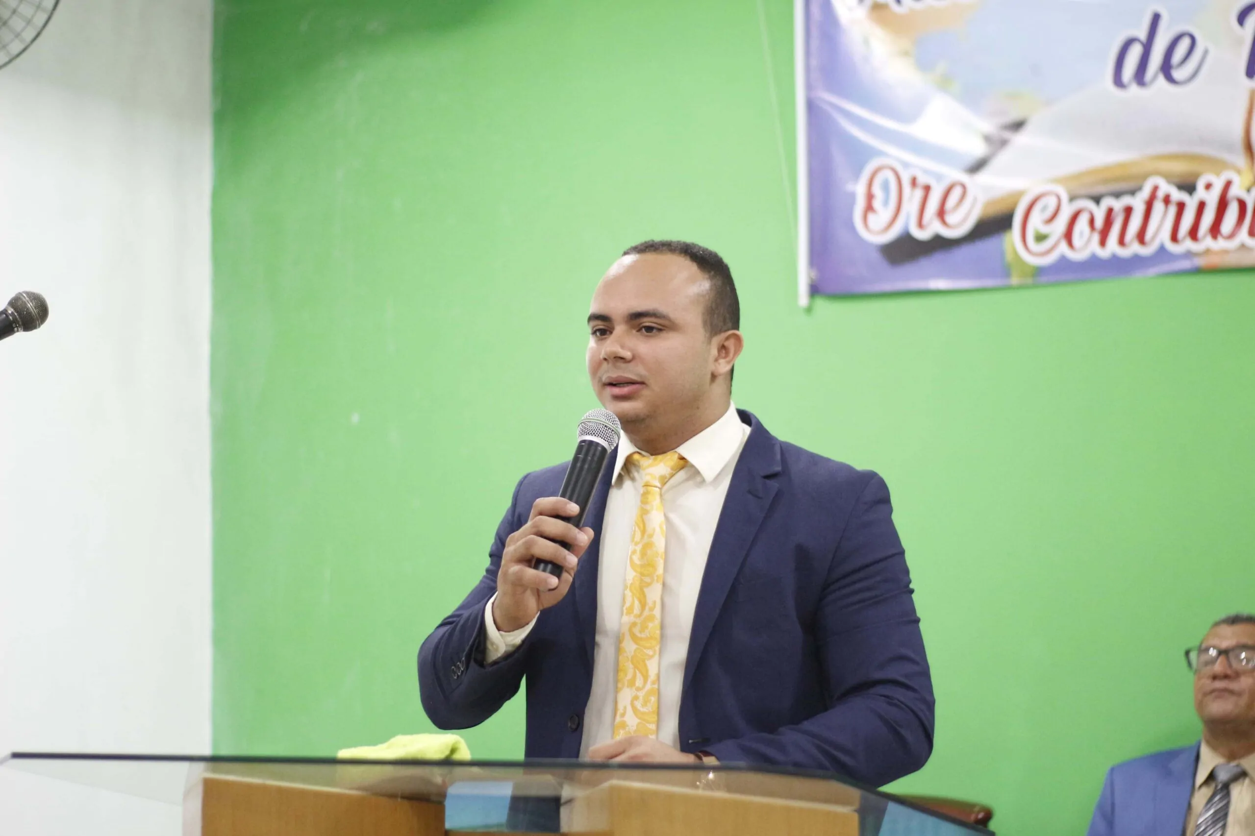 O auxiliar Jadiel Macena, da Assembleia de Deus Atalaia, foi o preletor da festividade.