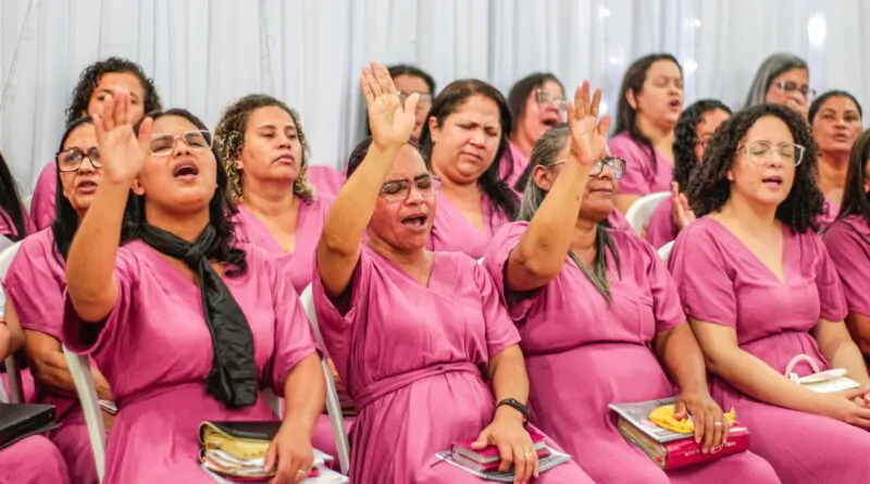 Boca da Mata celebra 24 anos da consagração, do círculo de oração e do departamento de senhoras.