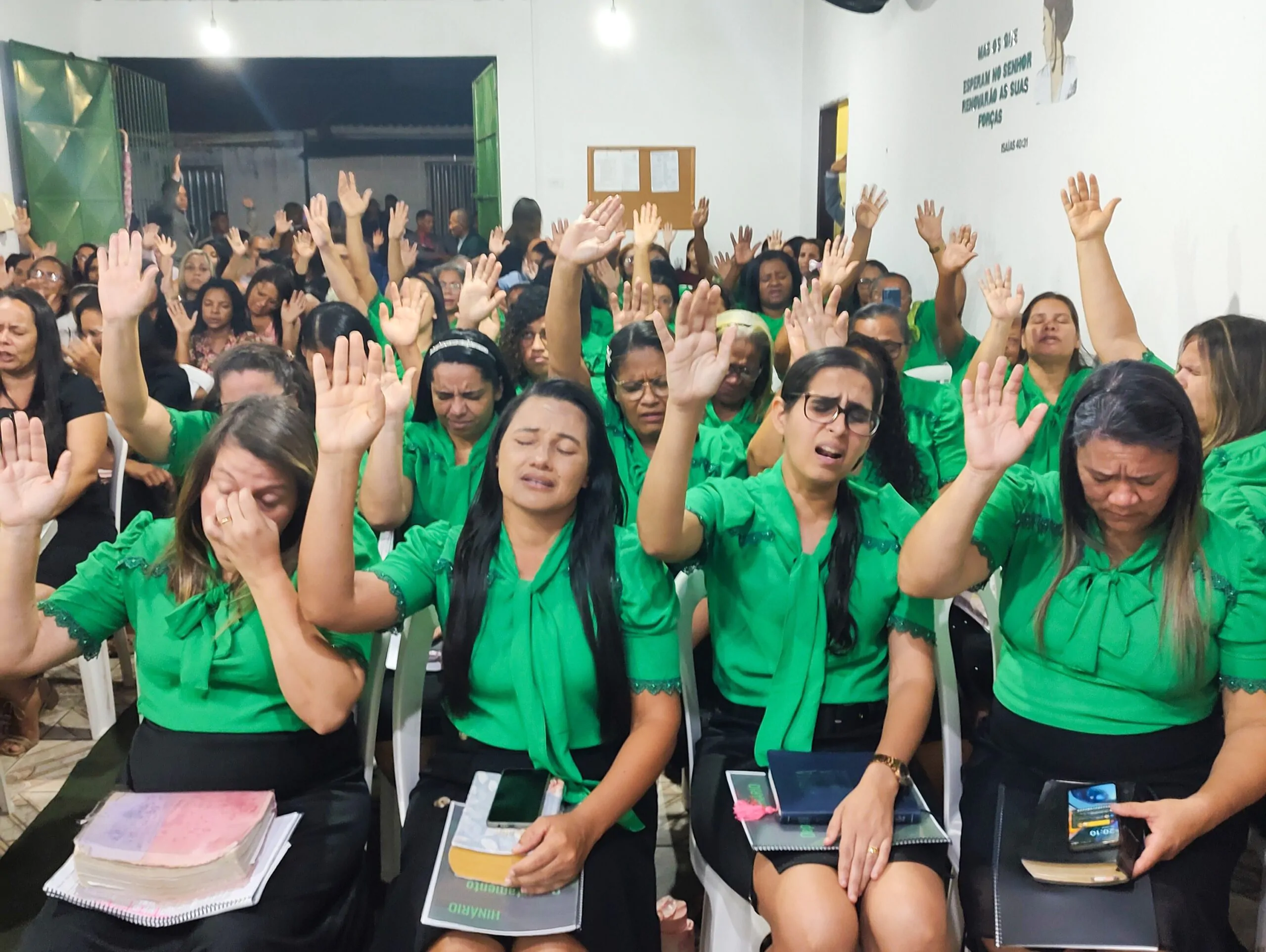 Nicodemos: 13 pessoas aceitam a Jesus em cultos de ação de graças das senhoras – Imagem: Luânderson/Mídia AD Chã do Pilar