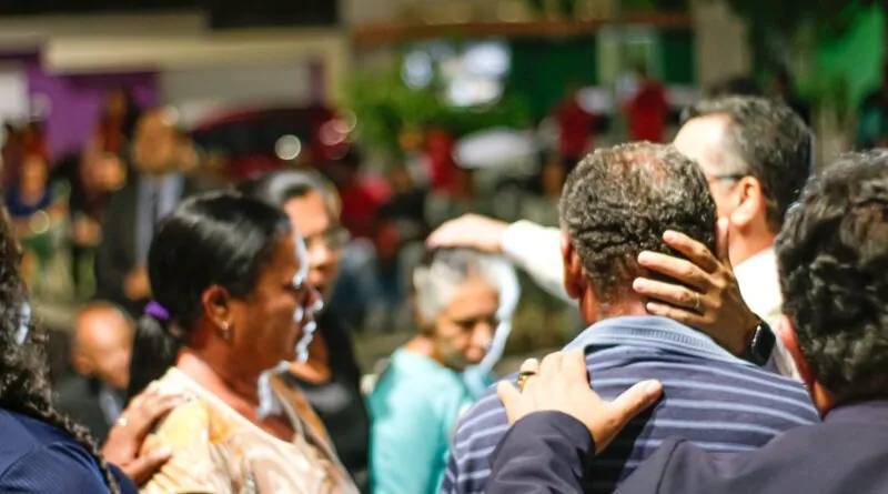 Cinco pessoas aceitam a Jesus na Cruzada Evangelística da AD Chã do Pilar – Imagem: Anderson Siqueira/Mídia AD Chã do Pilar
