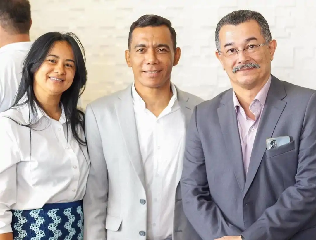 Pastor Cláudio acompanha posse de Tayronne Henrique como prefeito interino de Pilar – Foto: Reprodução/Mídias sociais
